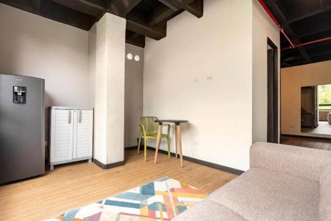 Dormitorios en Medellín con áreas comunes, Coworking - Be Together by Roots Rentals TOG HAB