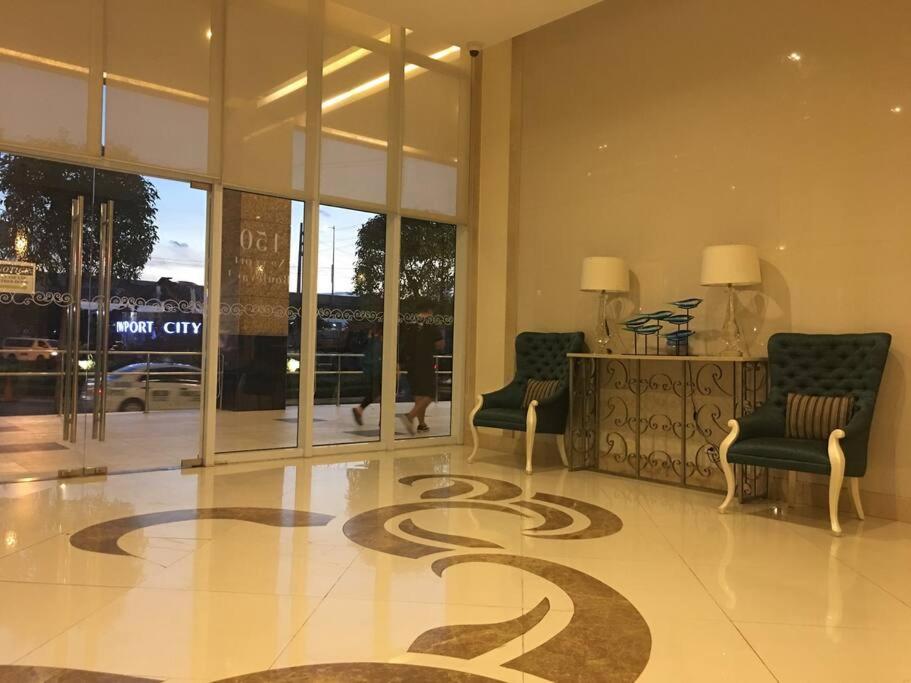 Spotless Cozy Studio Unit @ 150 Newport across NAIA T3 view 5