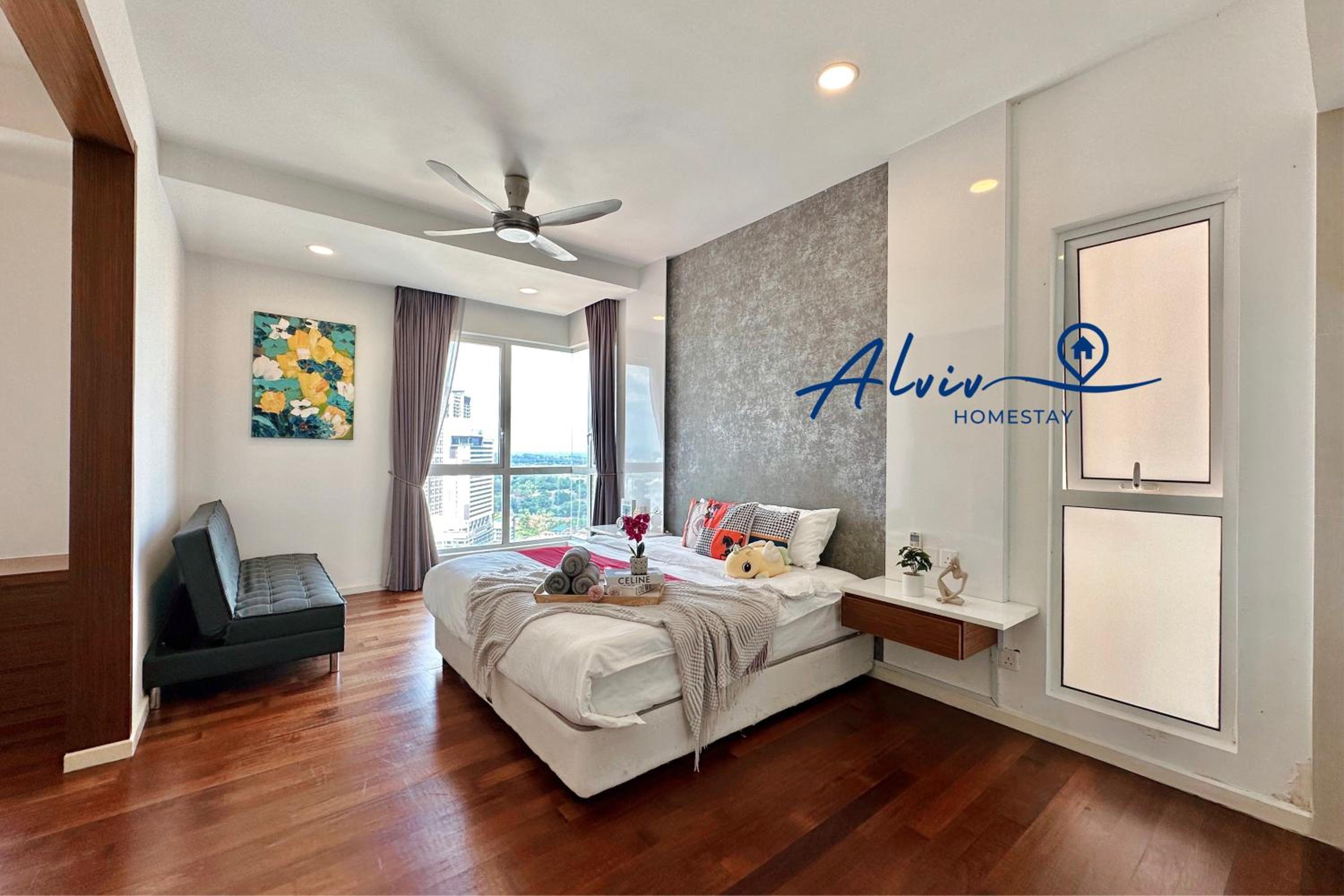 TheShore LUXURY 4+1BR Penthouse/8-12pax/Pool Table/DirectToMall/Jonker 10min photo 7