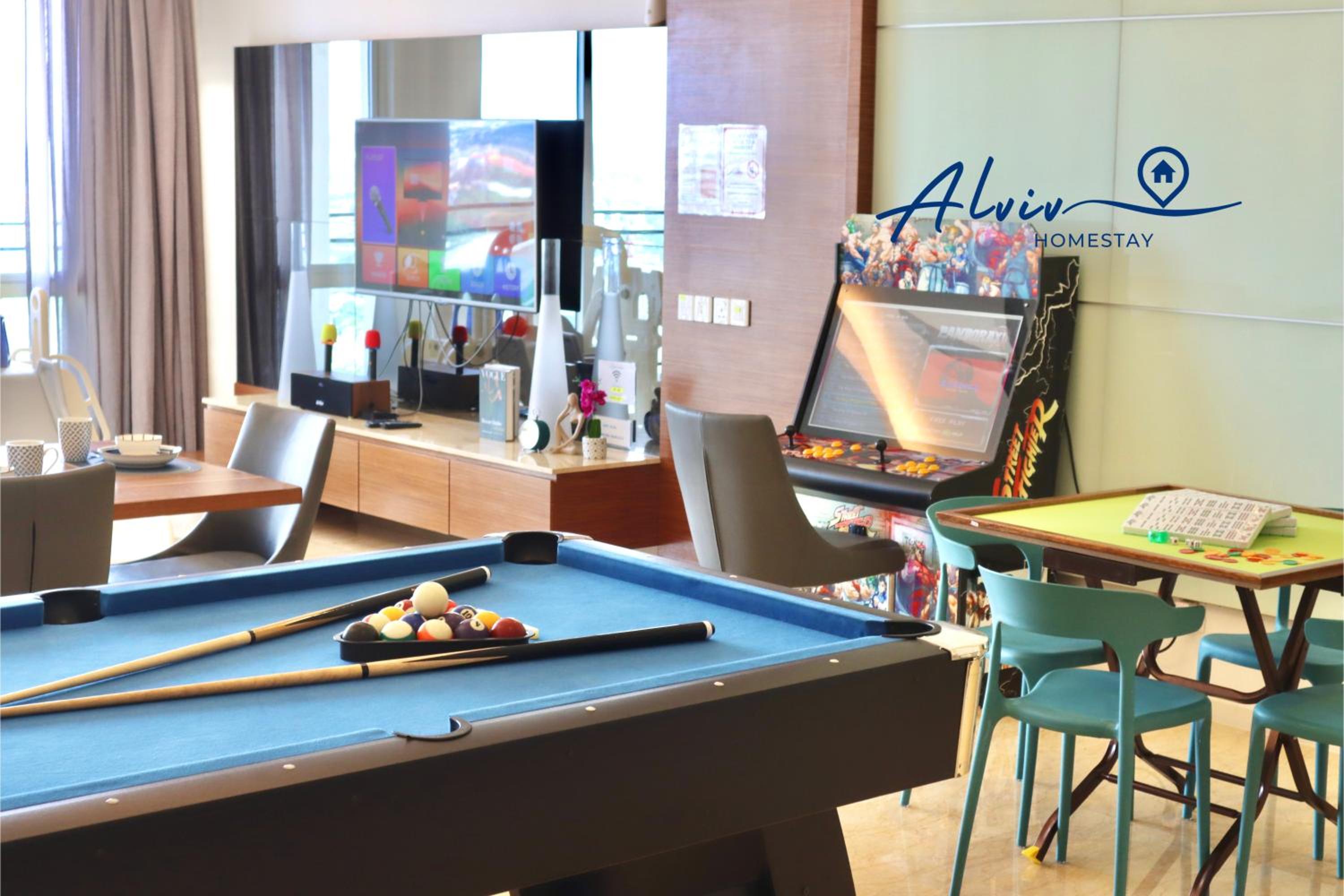 TheShore LUXURY 4+1BR Penthouse/8-12pax/Pool Table/DirectToMall/Jonker 10min photo 2