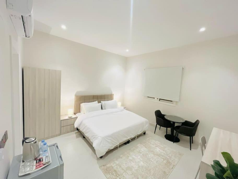 Madinah Valley Residency Room 20 view 4