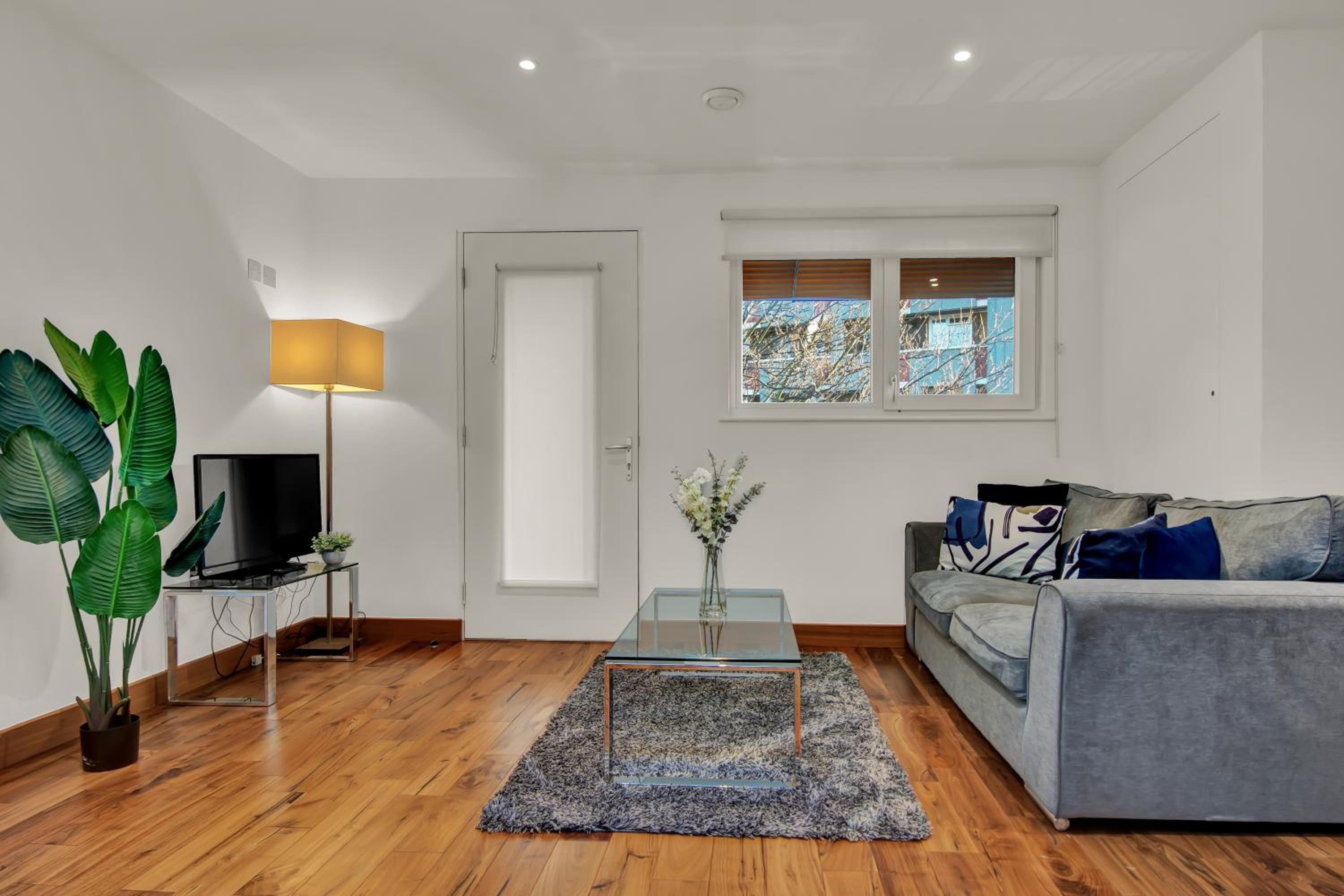 MySquare Shoreditch Apartment close to Colombia Road Flower Market