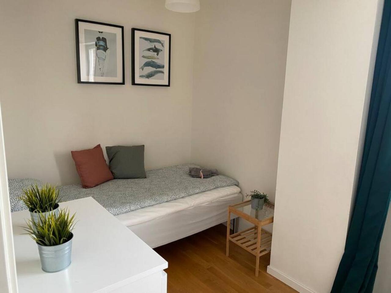 Newly furnished apt in Lidingo view 4