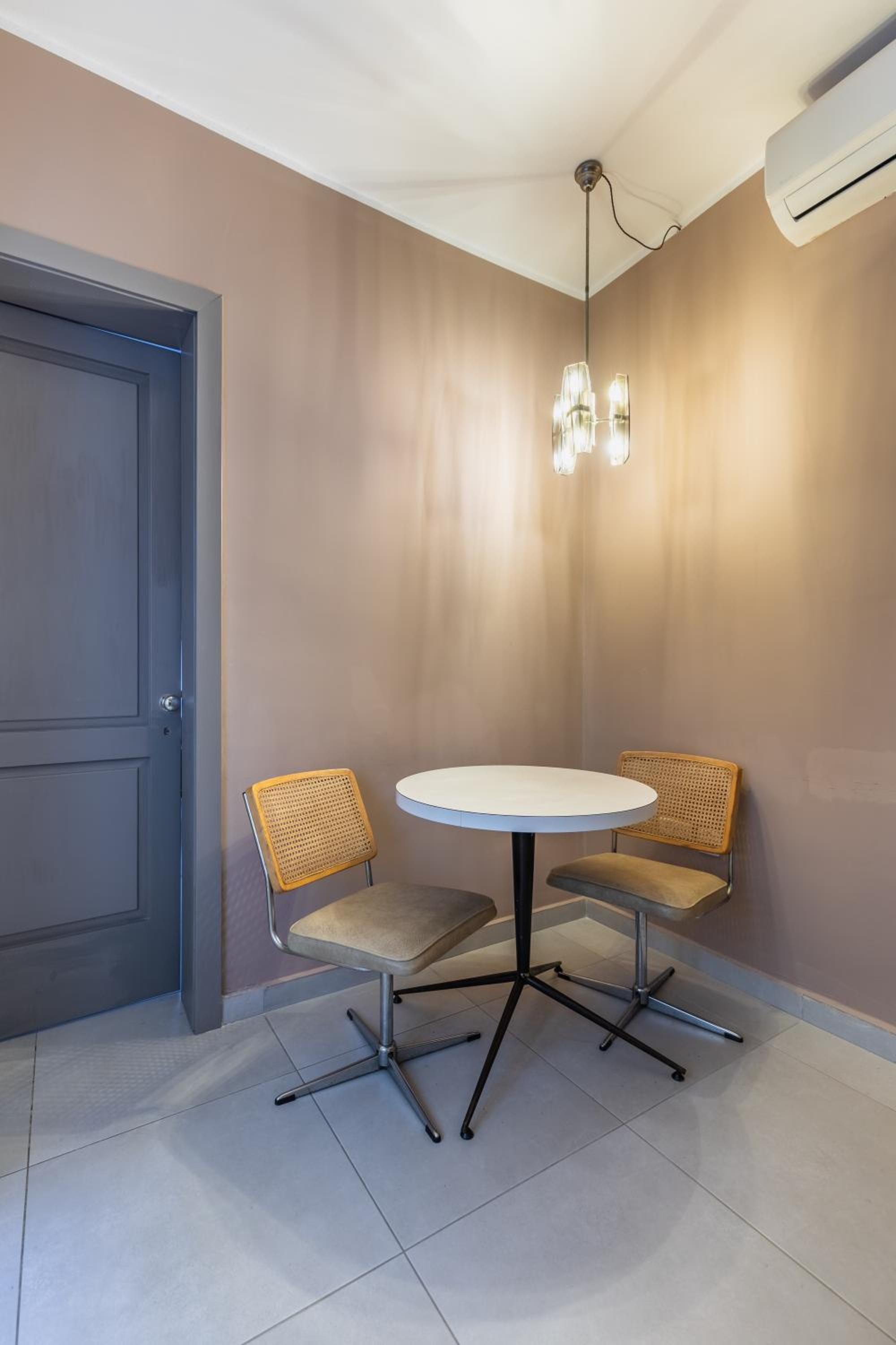 Stylish Retro Suites view 2