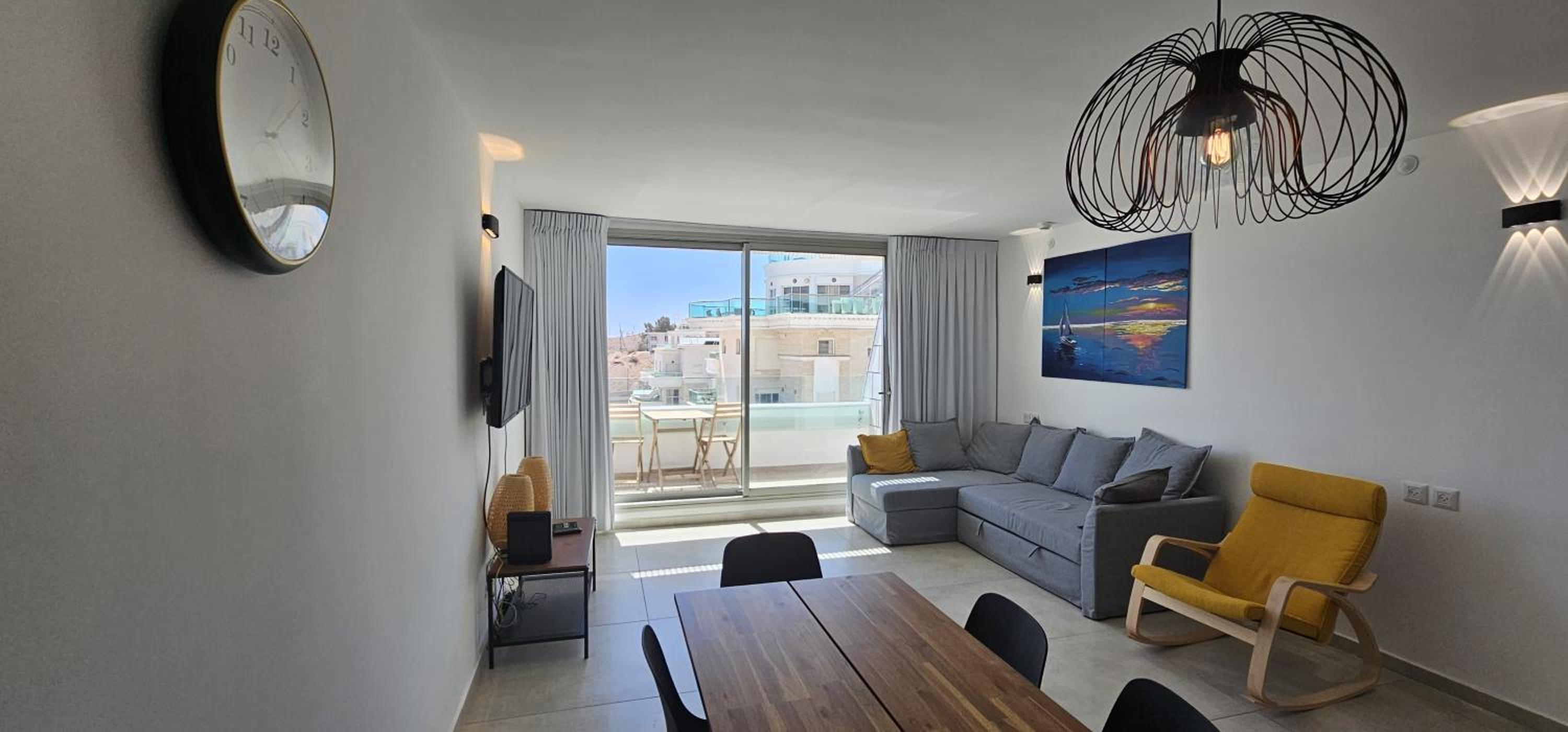 Sea side apartment one step to the beach-By Amdar Holiday Apartments view 4