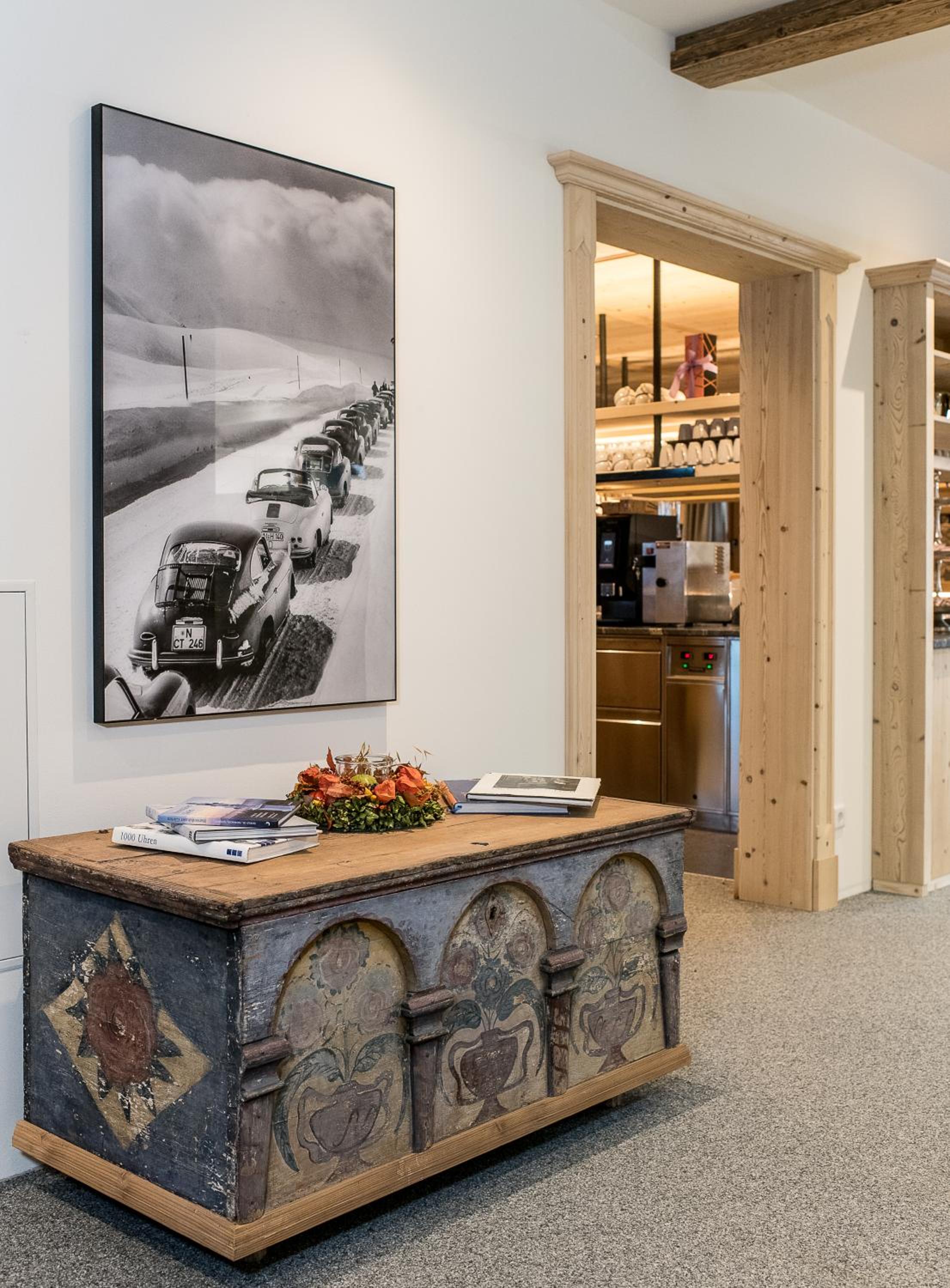 GLOCKNERALM - HIKING- and SKIHOTEL exklusively accessible by cable car