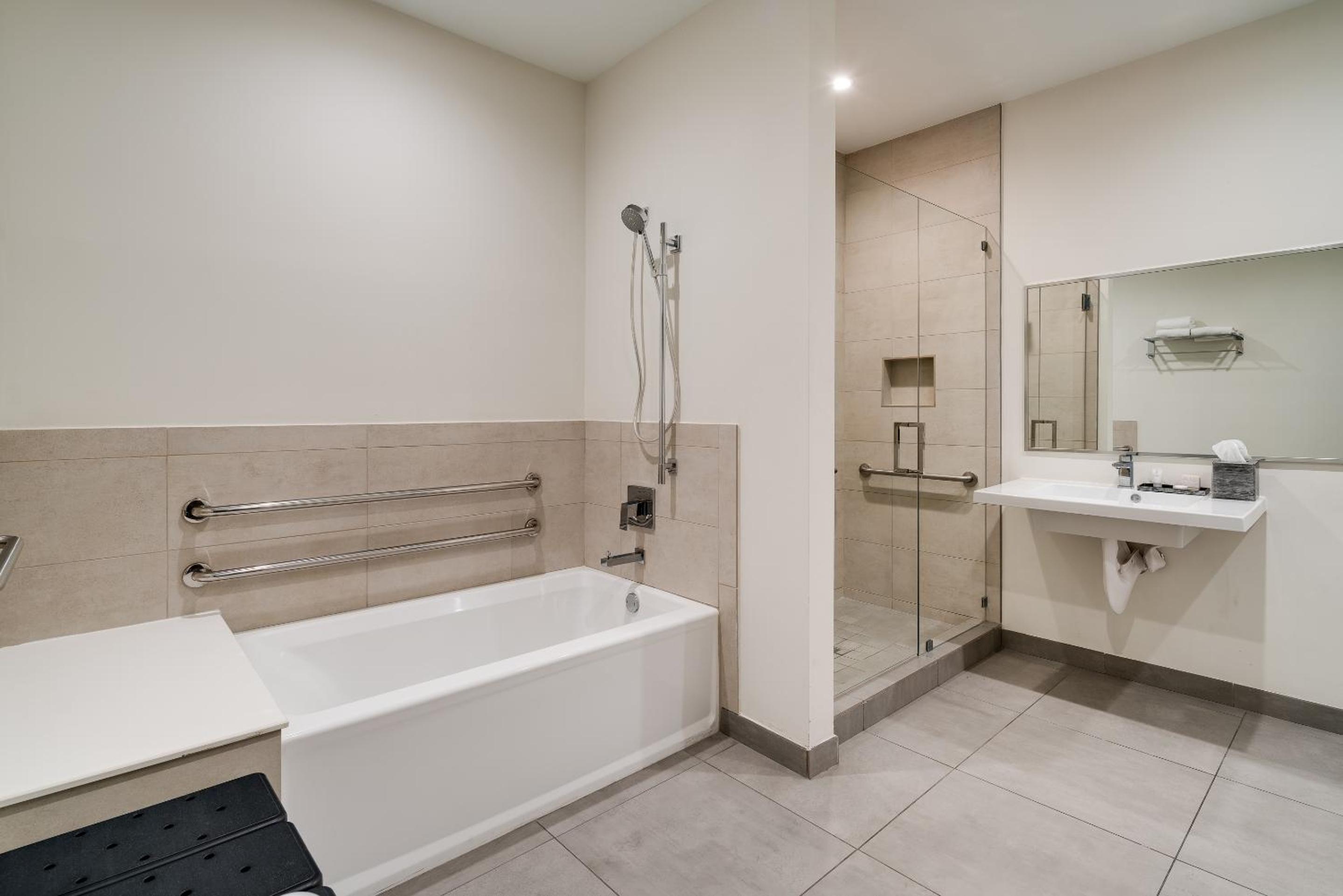 Costa Hollywood Beach Resort - An All Suite Hotel