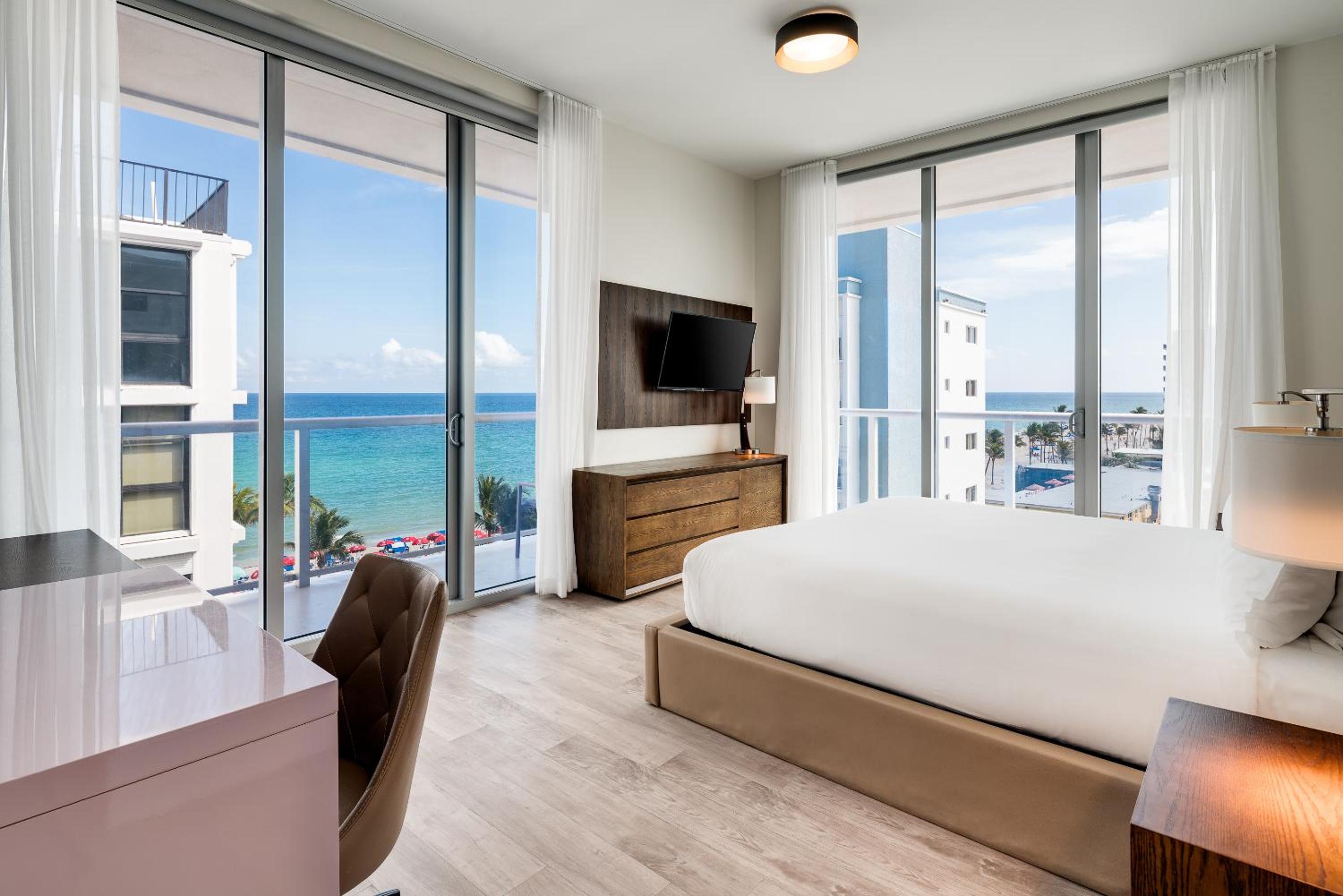 Costa Hollywood Beach Resort - An All Suite Hotel