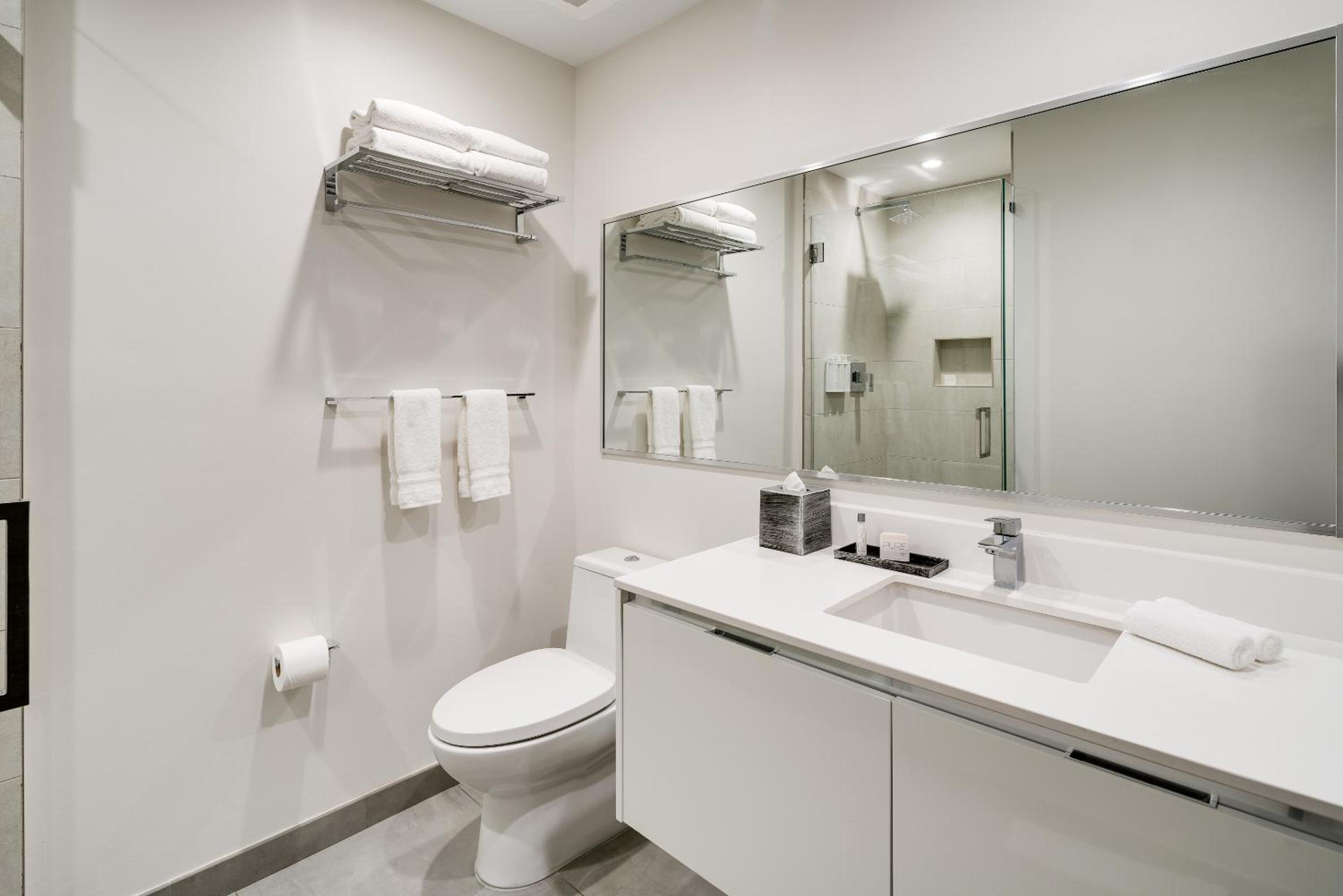 Costa Hollywood Beach Resort - An All Suite Hotel