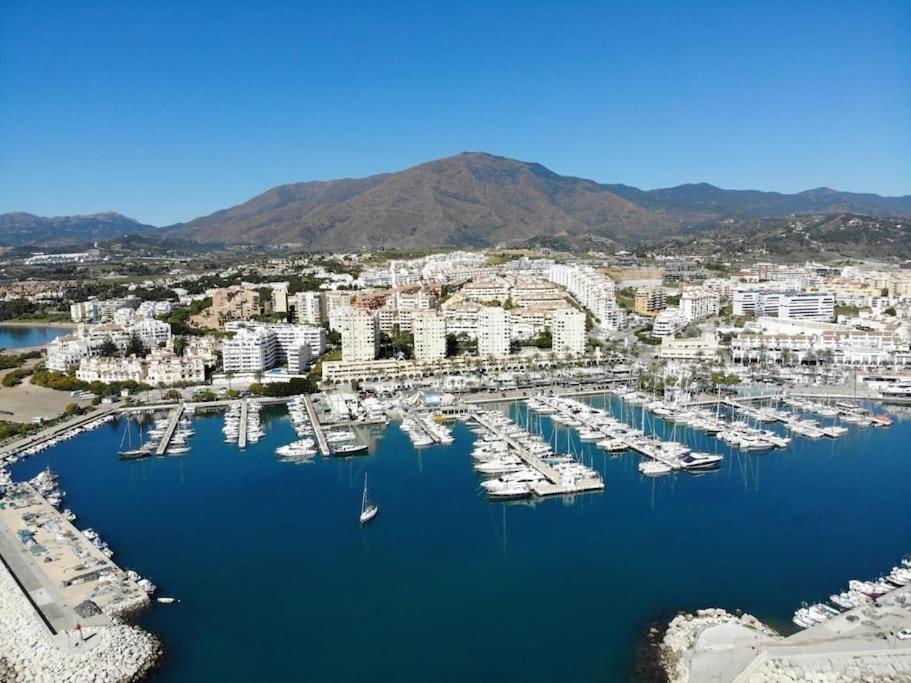 Room City Estepona Castillo
