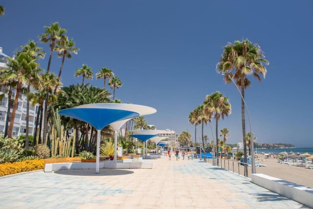 Room City Estepona Castillo