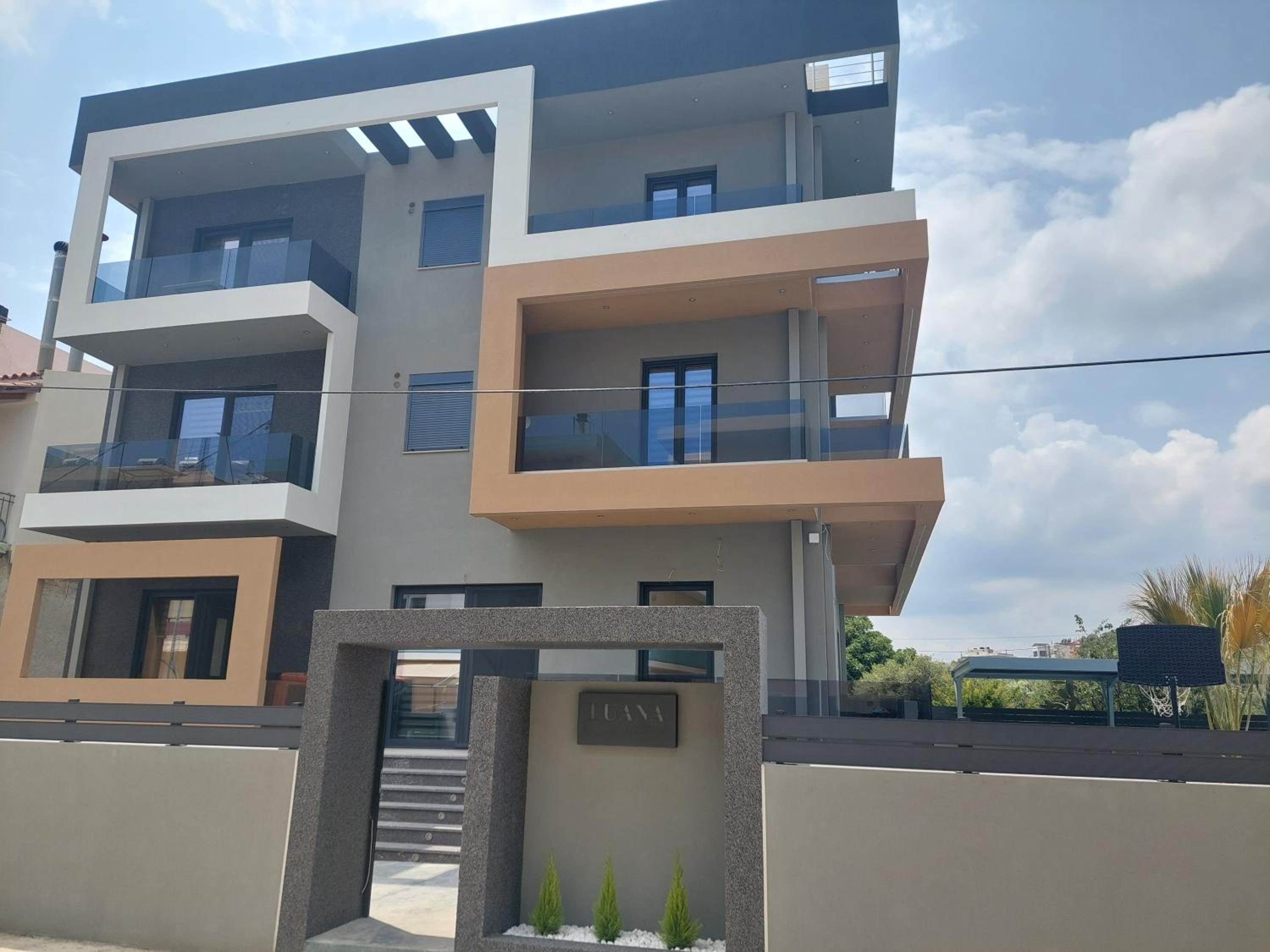 Hotel Luana Monte Apartments - Image 1