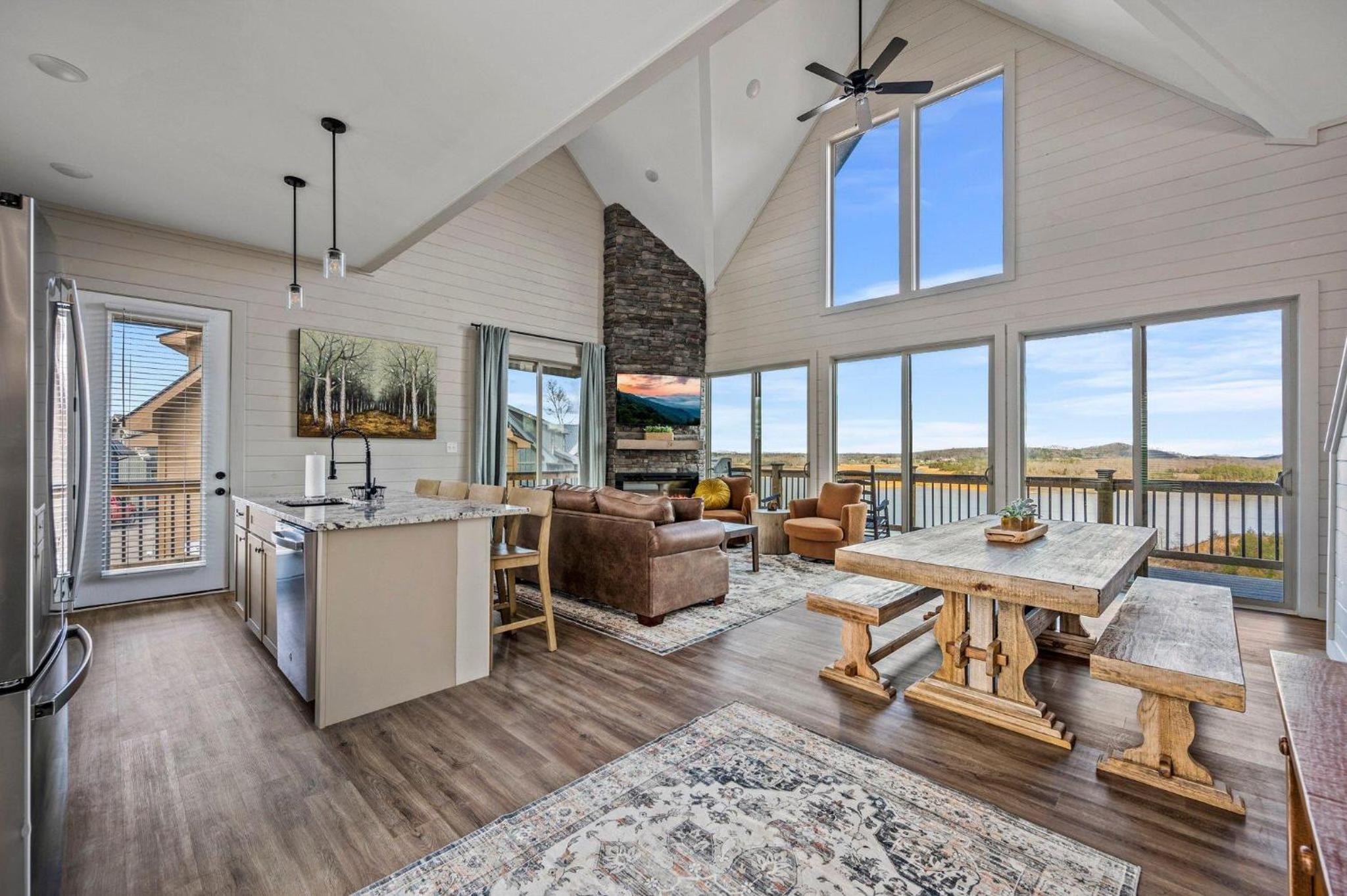 Serenity Shores Lodge