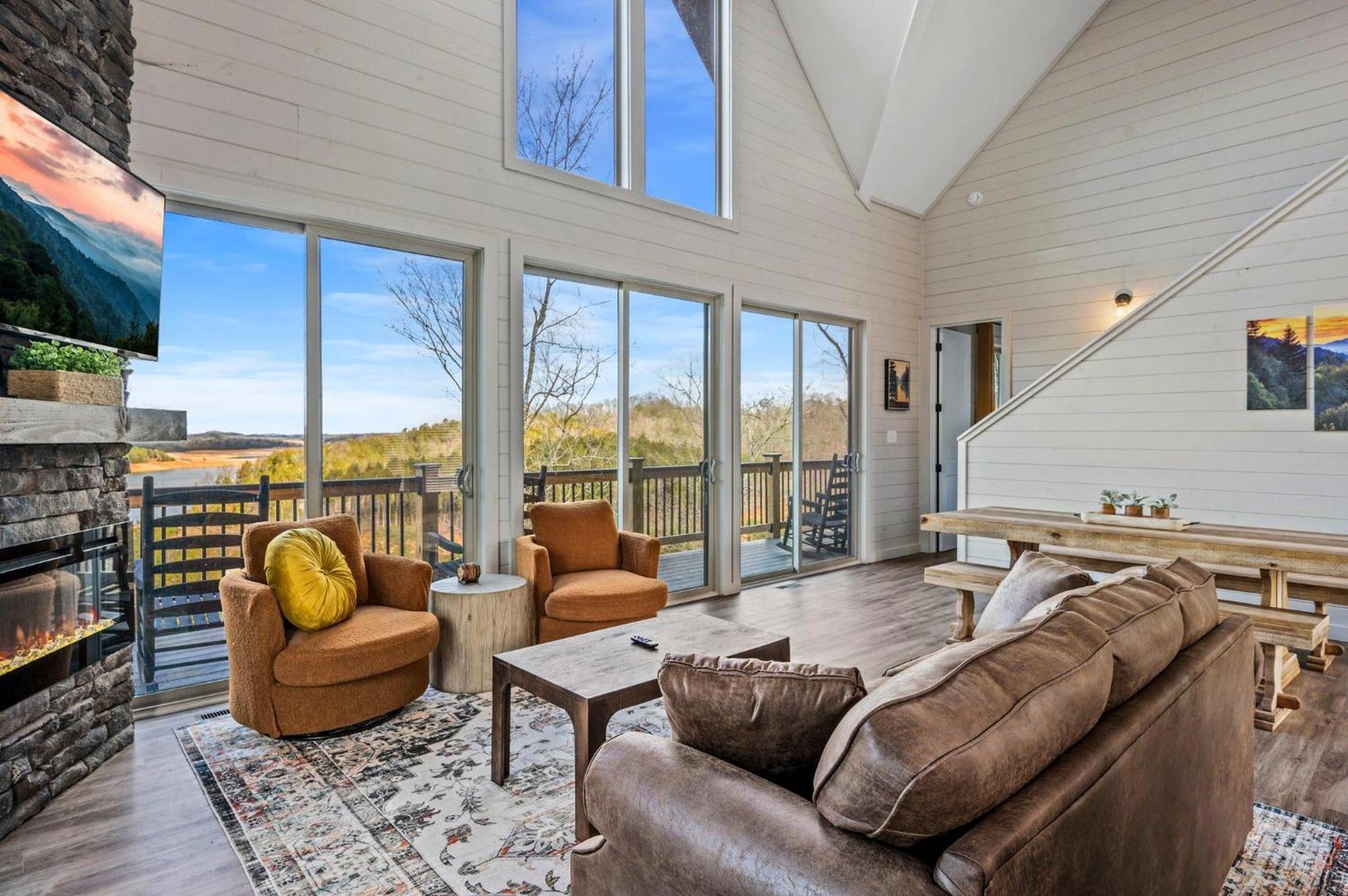 Serenity Shores Lodge
