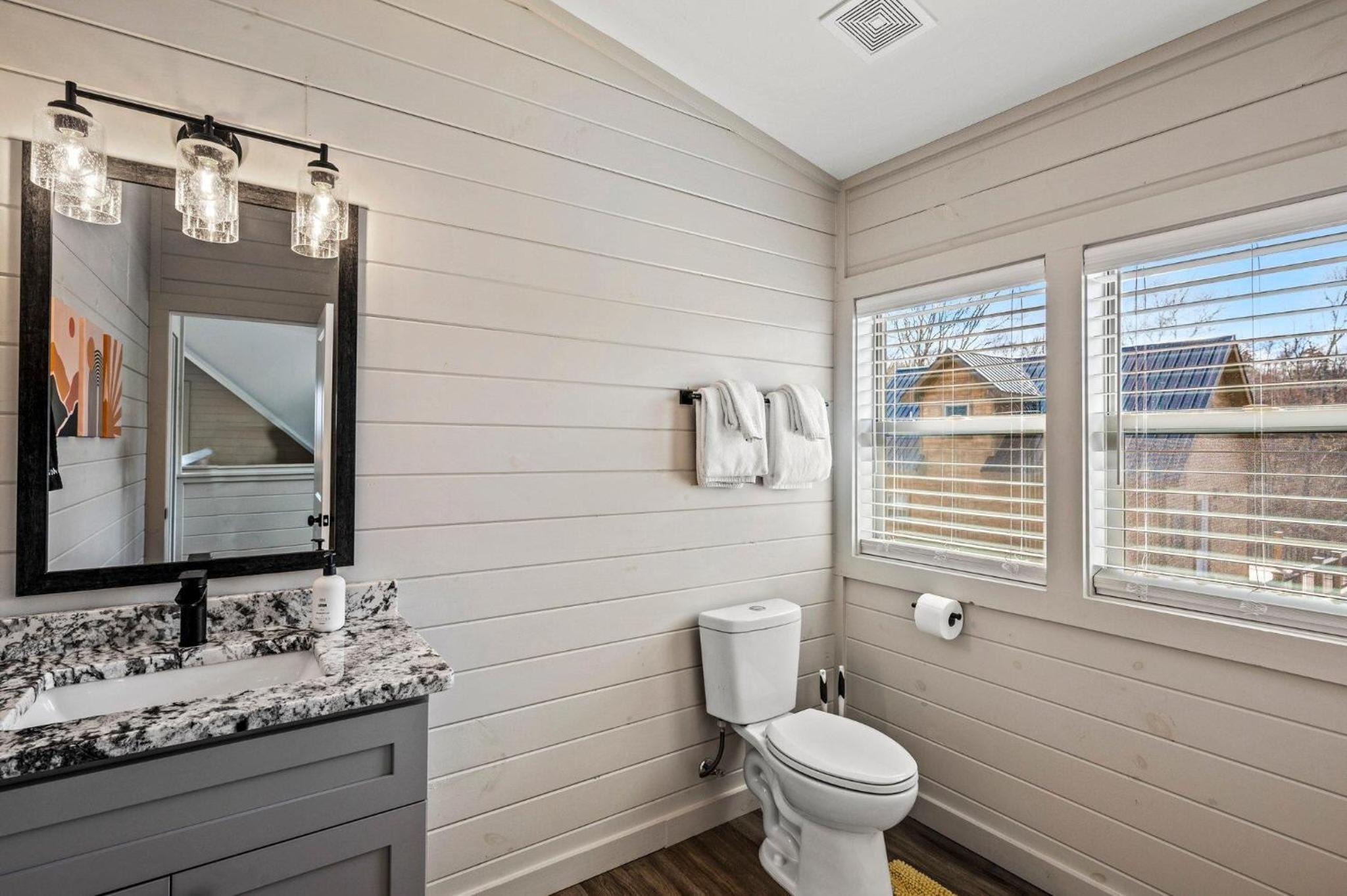 Serenity Shores Lodge