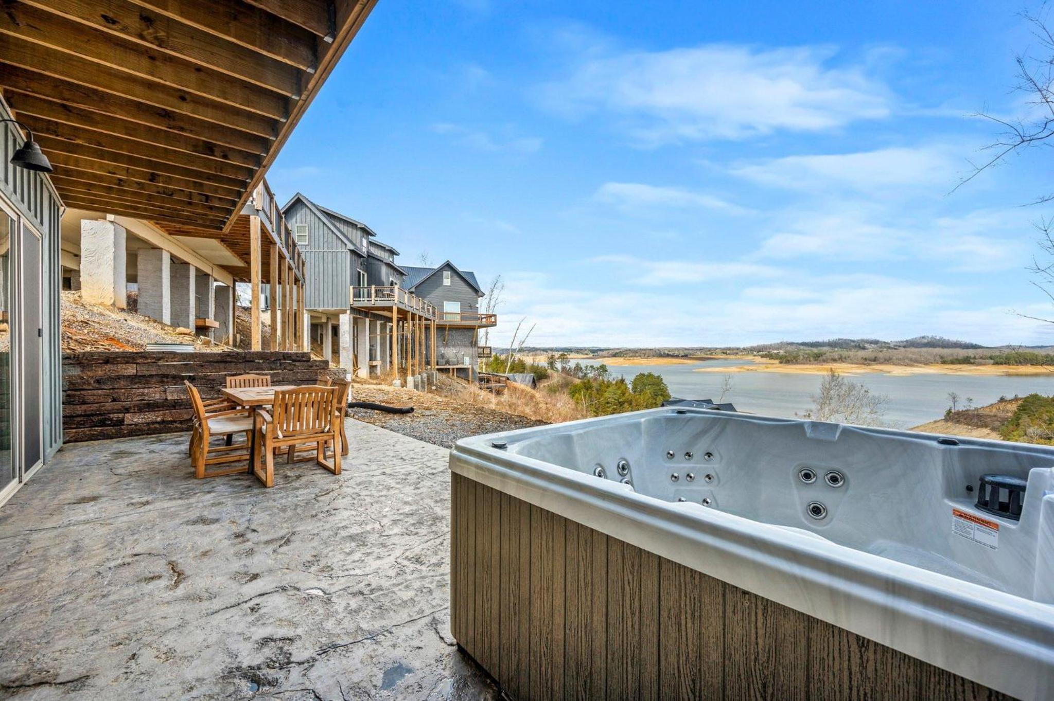 Serenity Shores Lodge