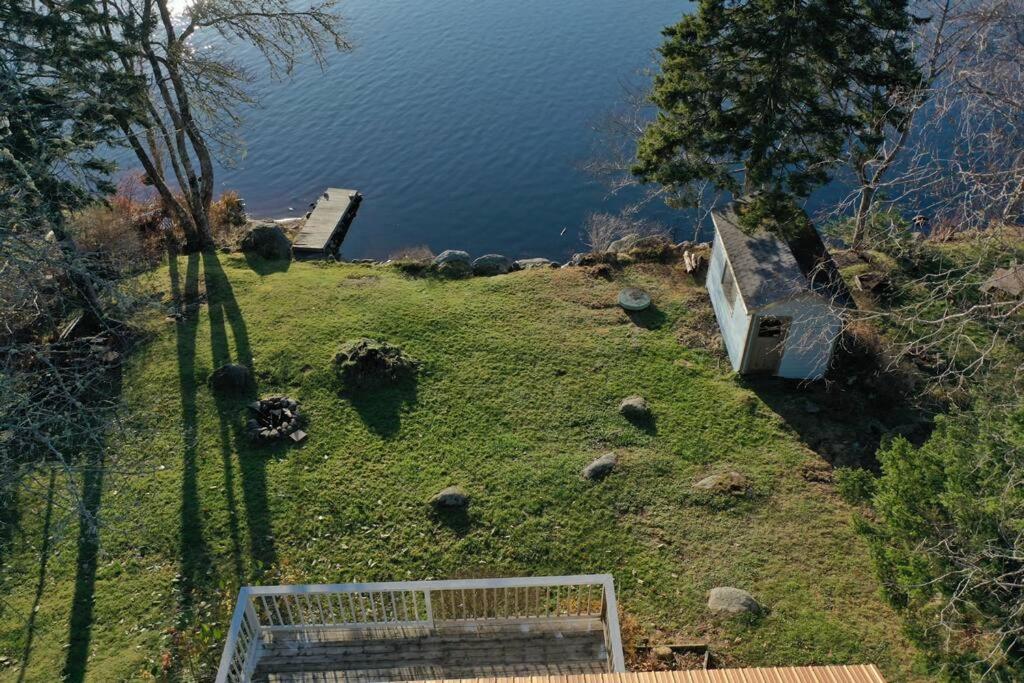 Private Lakefront Escape - Swim, Sip Wine & Stargaze