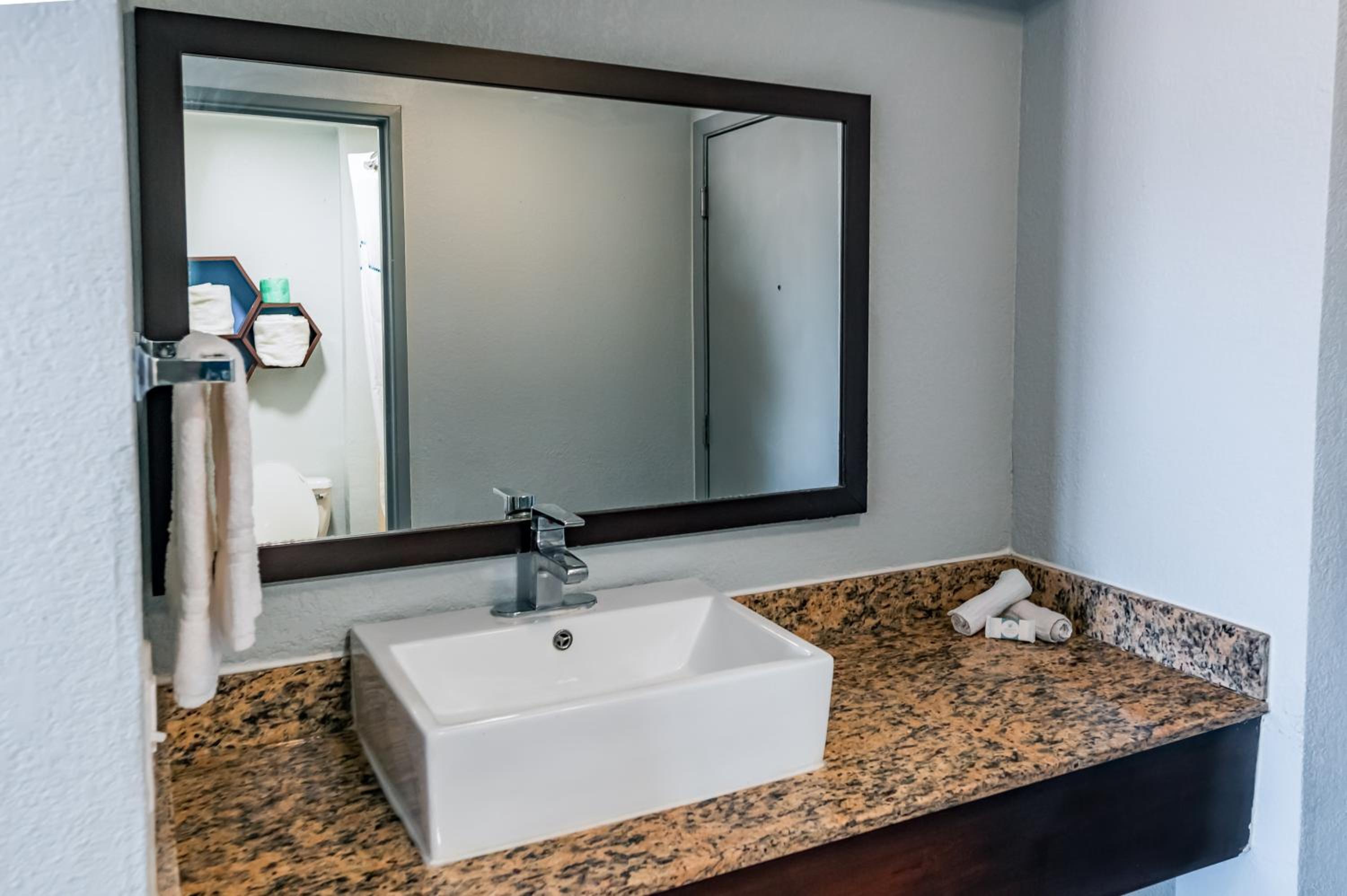 HomeTowne Studios by Red Roof San Antonio - SeaWorld Northwest, Zdjęcie 10