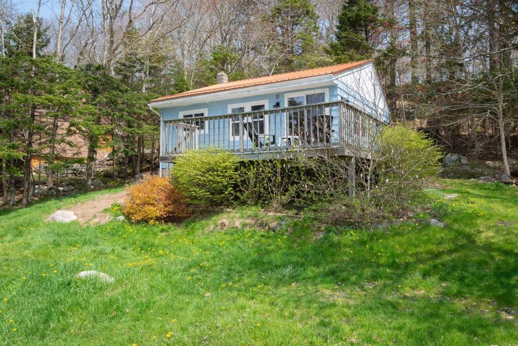 Private Lakefront Escape - Swim, Sip Wine & Stargaze
