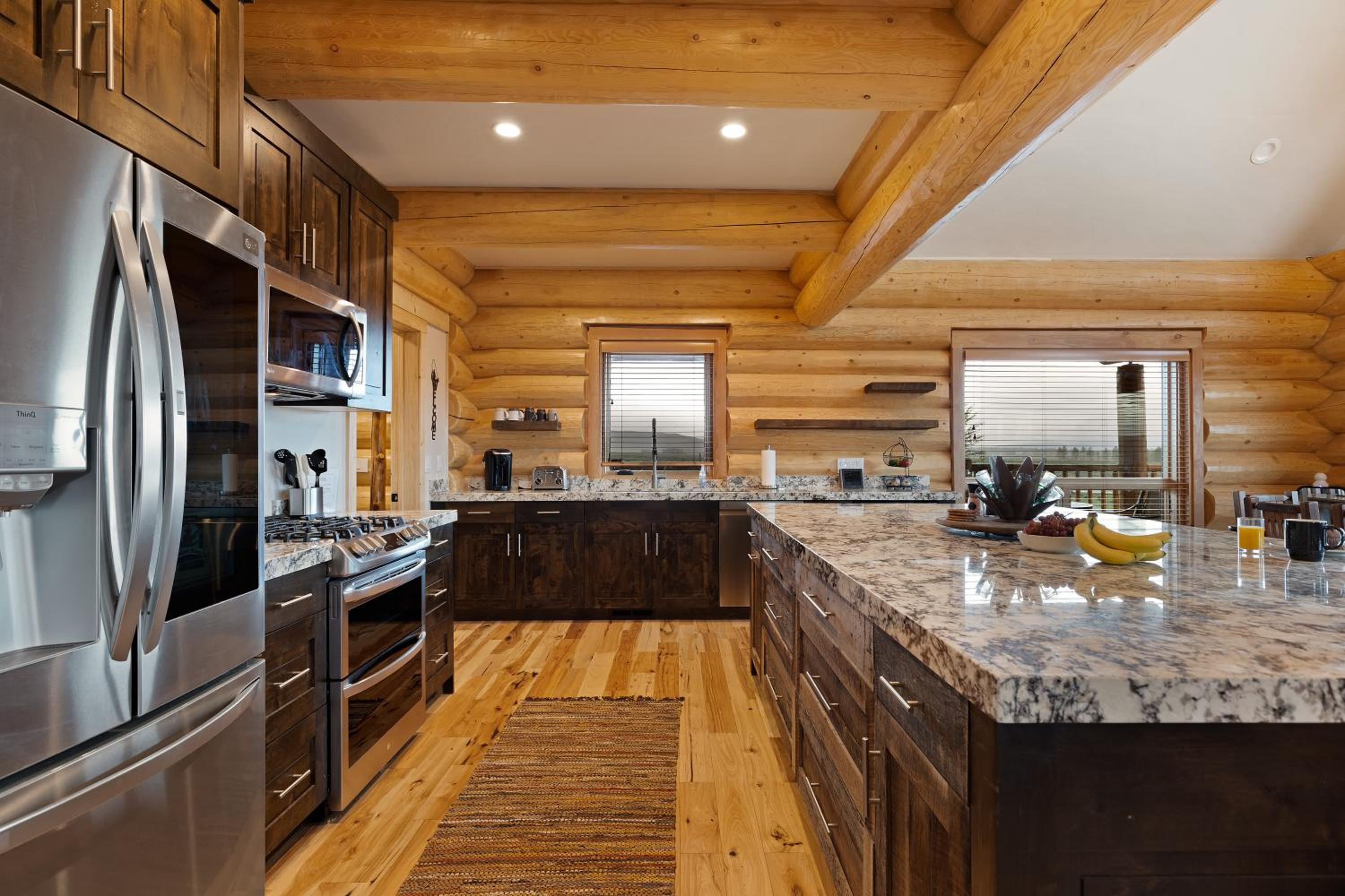 Sunset Magic by KABINO A/C HotTub Near Reservoir Fishing Trails Yellowstone view 3