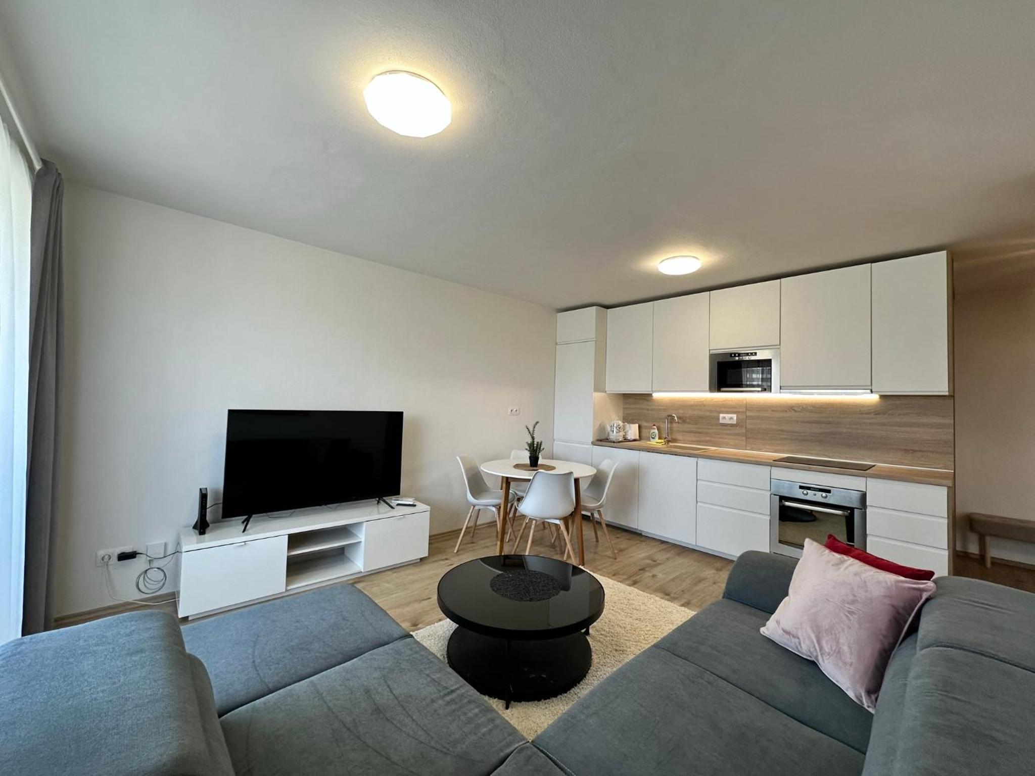 Novozariadený apartmán pri Starom moste