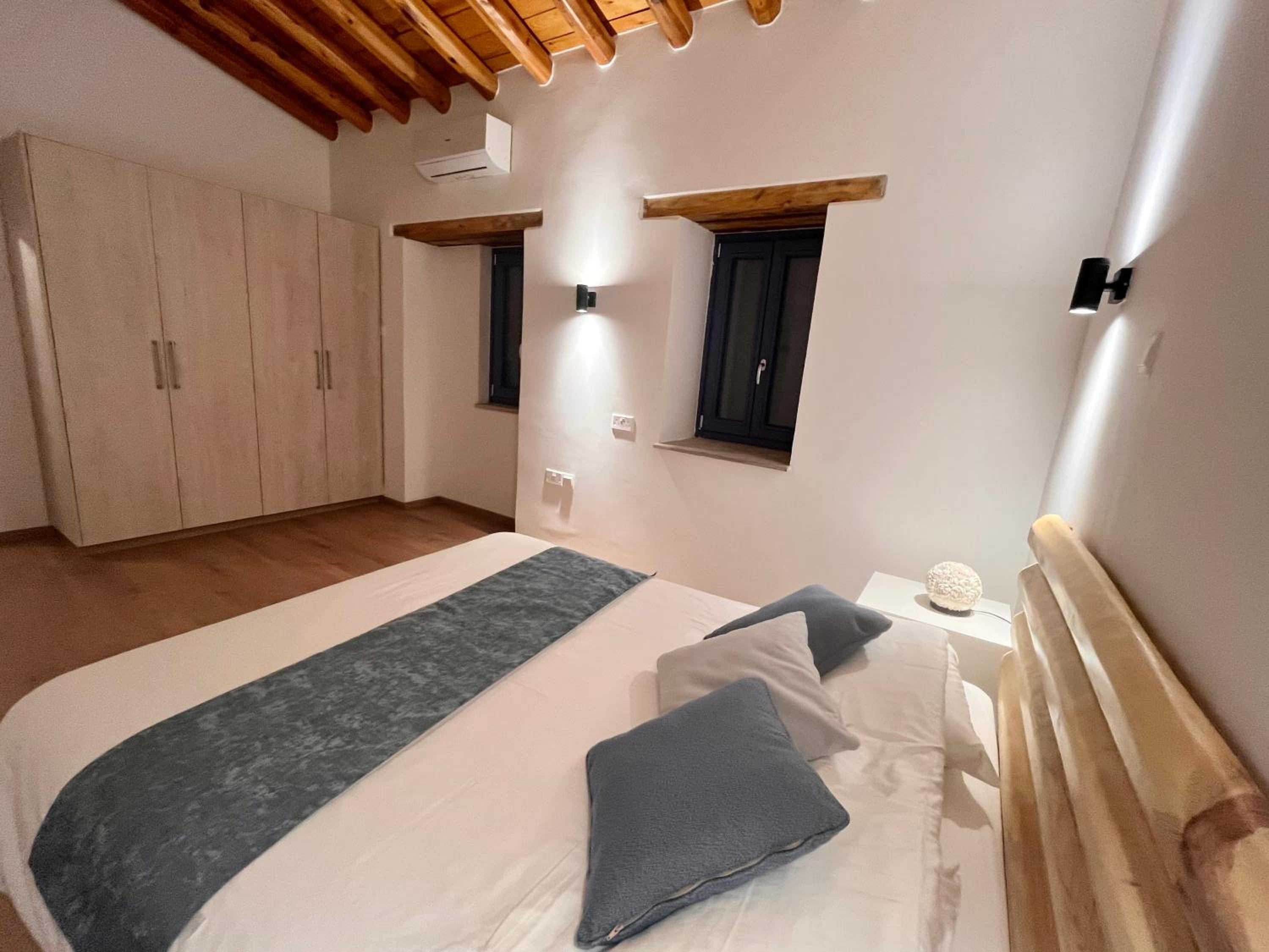 The Courtyard Episkopi Guest Houses