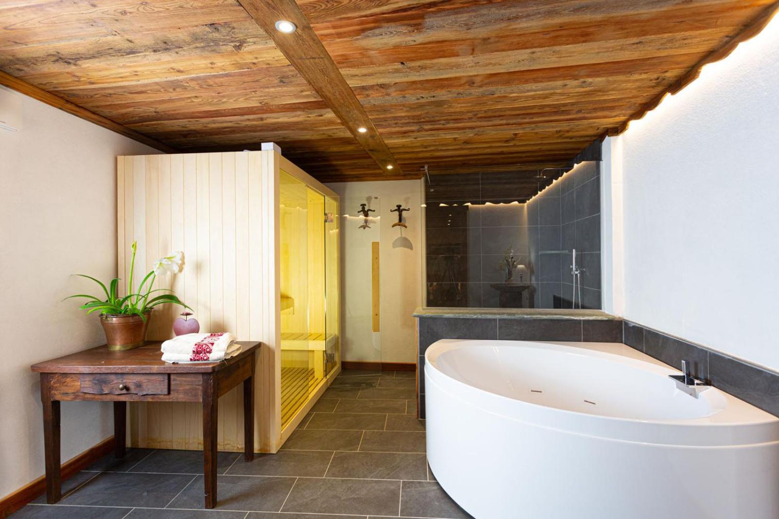 Casa Girod - Rascard view 2