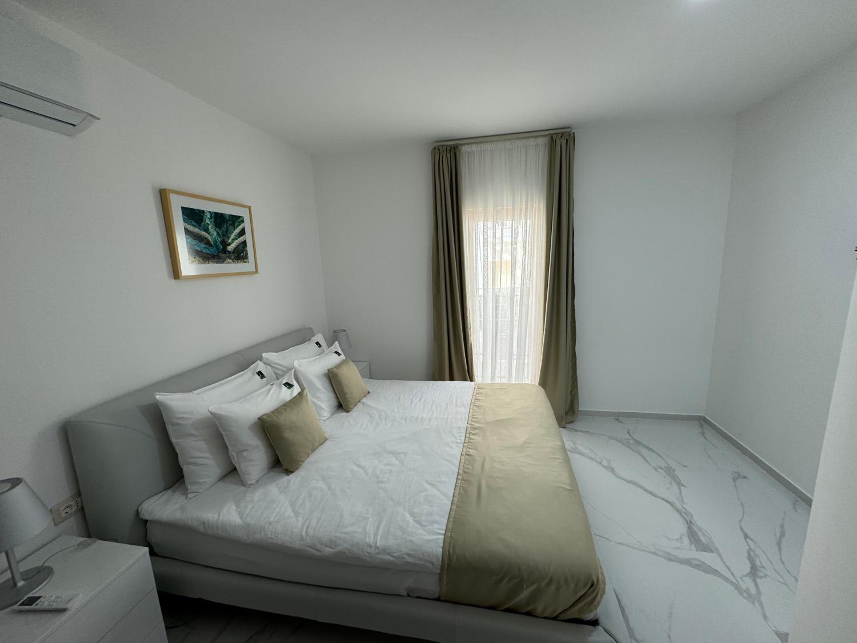 Przno MOSTOLIVA 2 rooms view 3