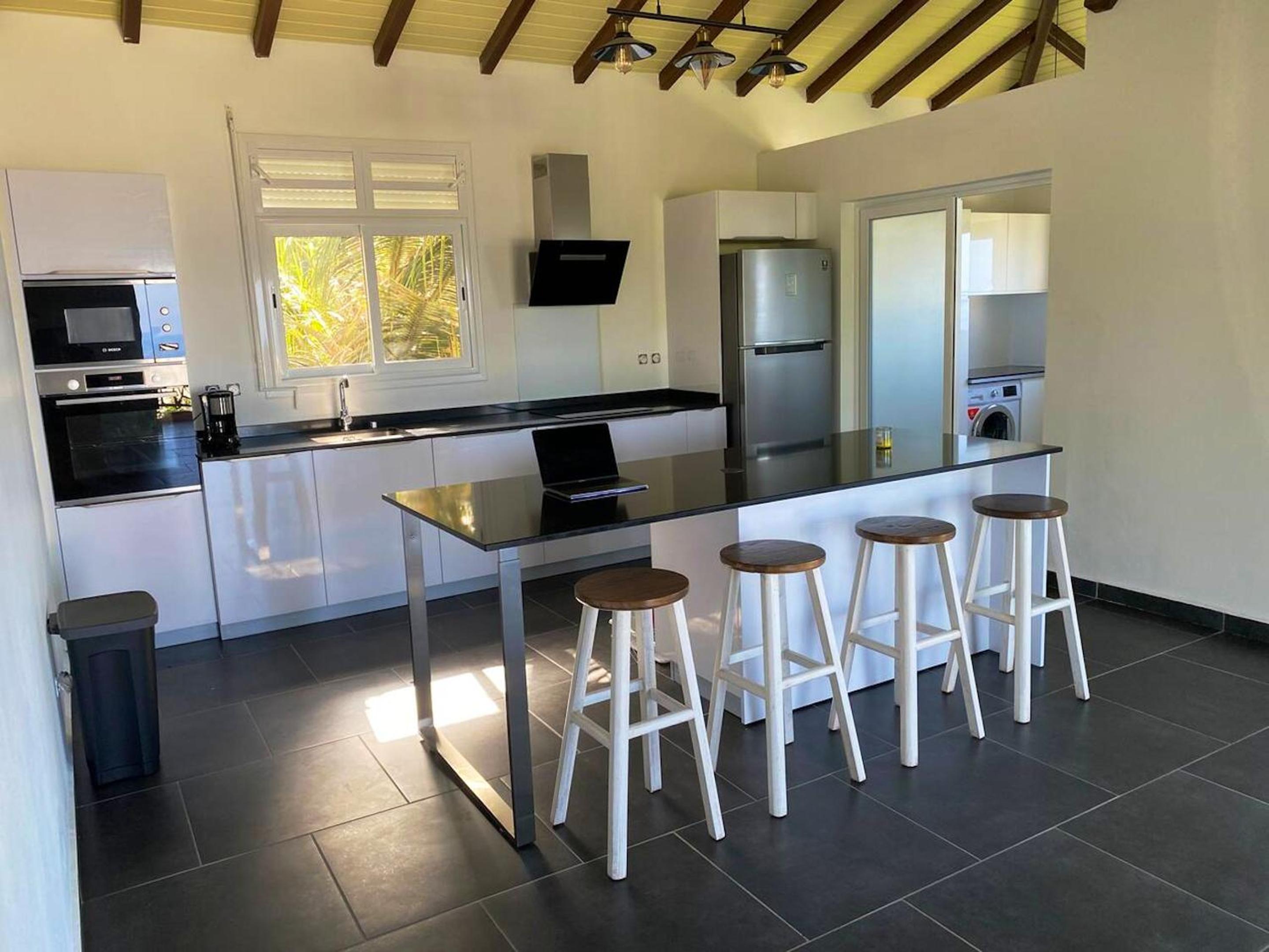 Maison de charme à Gourbeyre avec vue mer et montagnes view 4