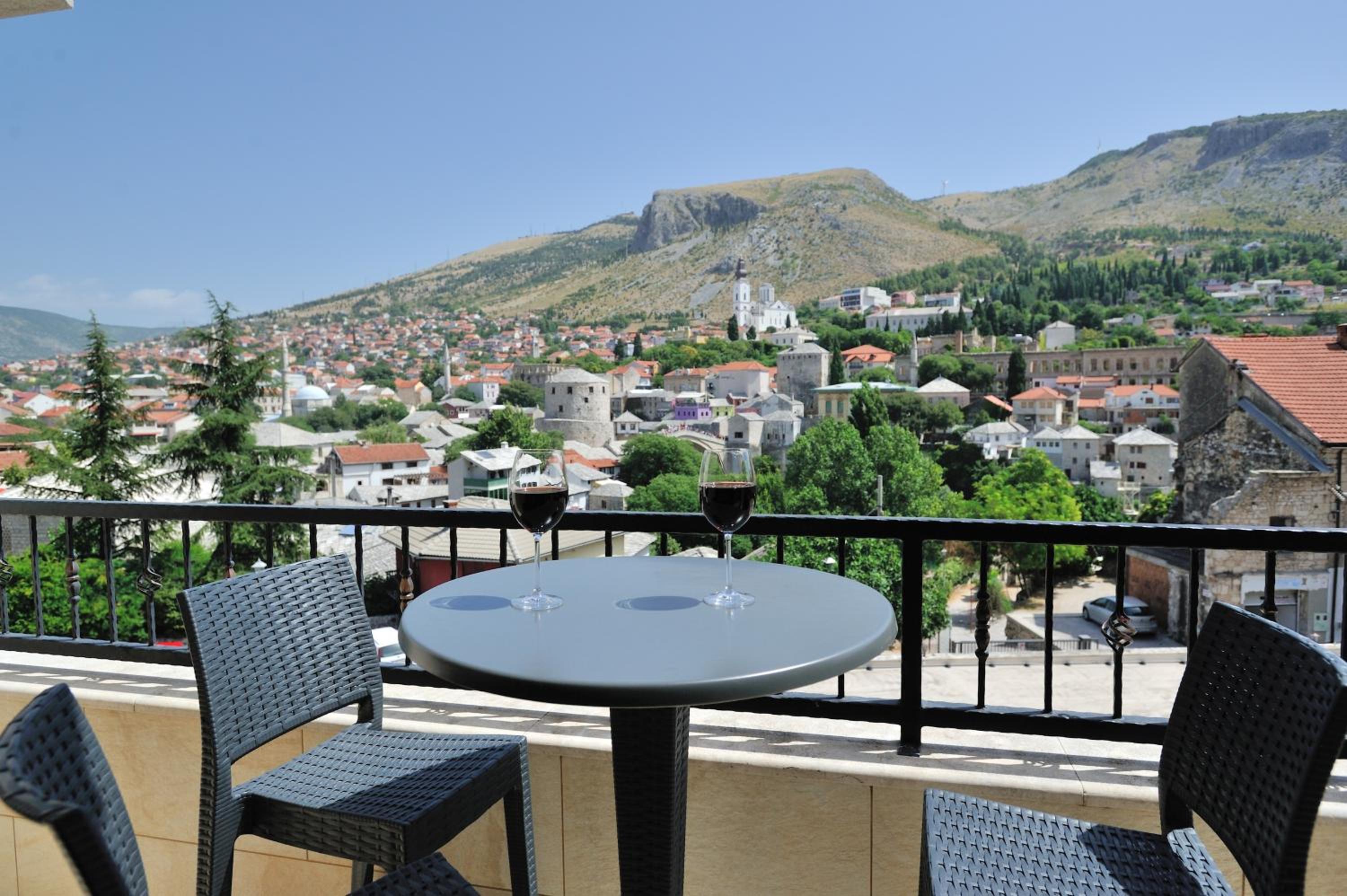 Captain's Luxury Apartments