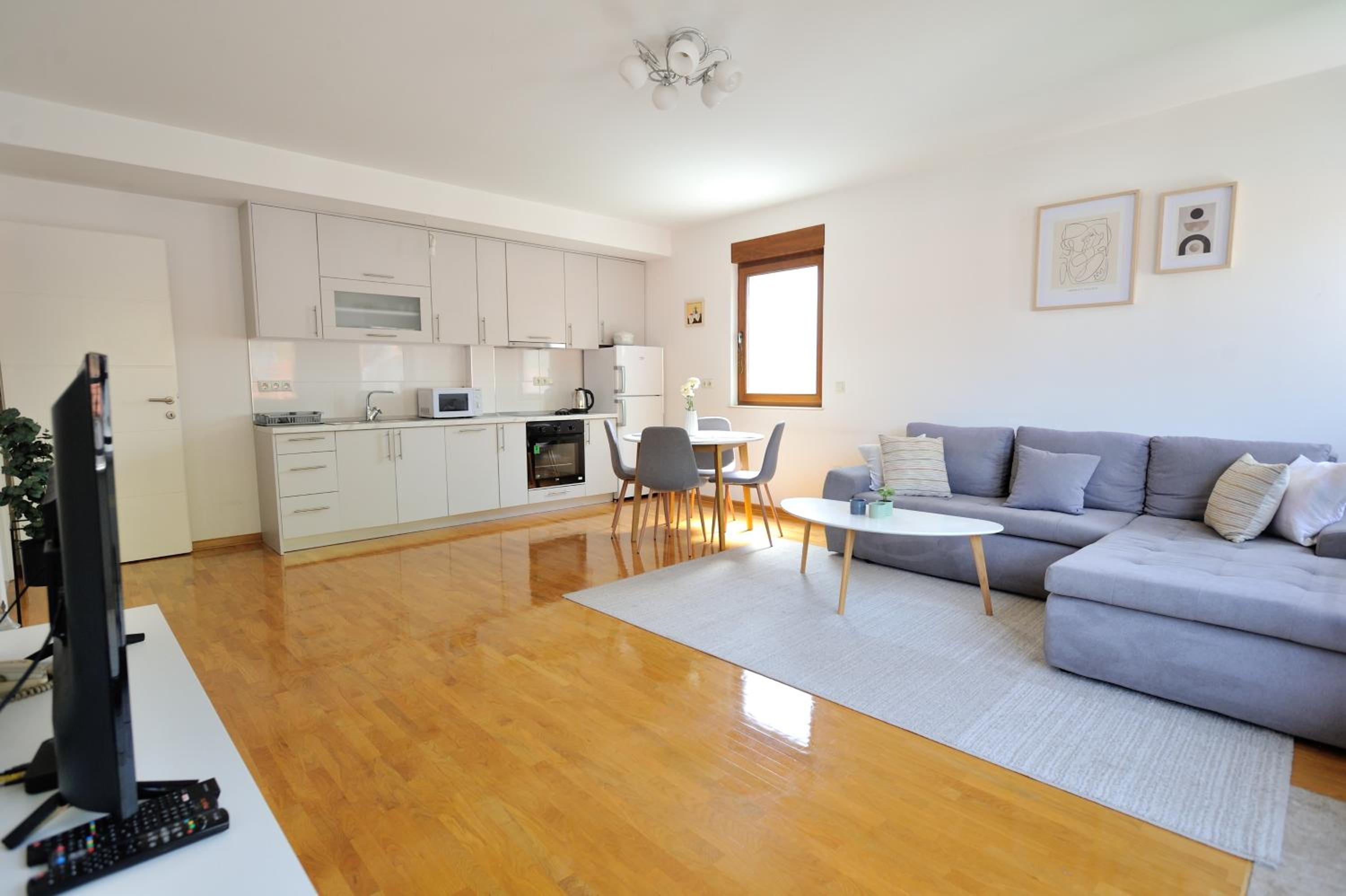 Captain's Luxury Apartments