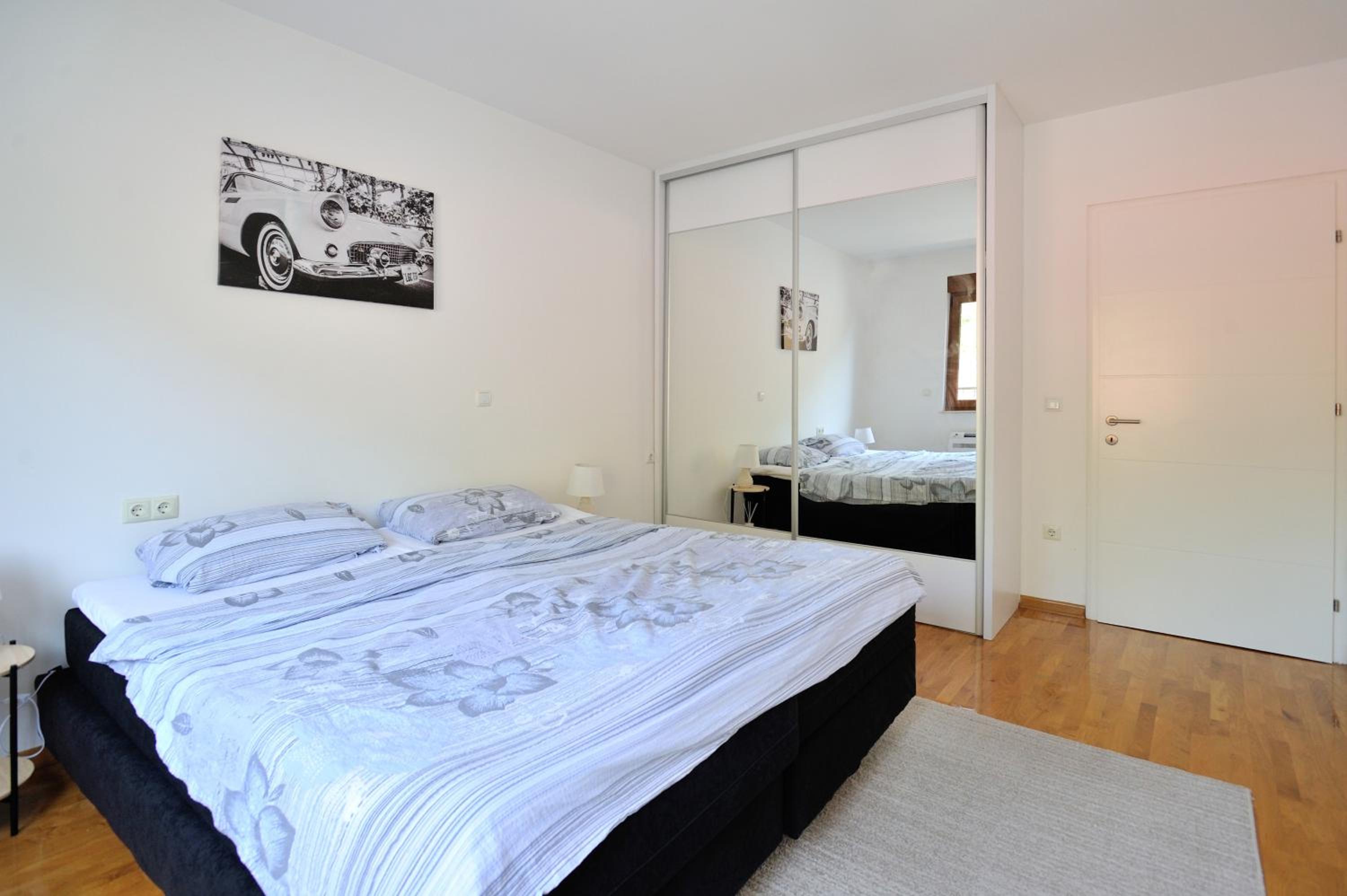 Captain's Luxury Apartments