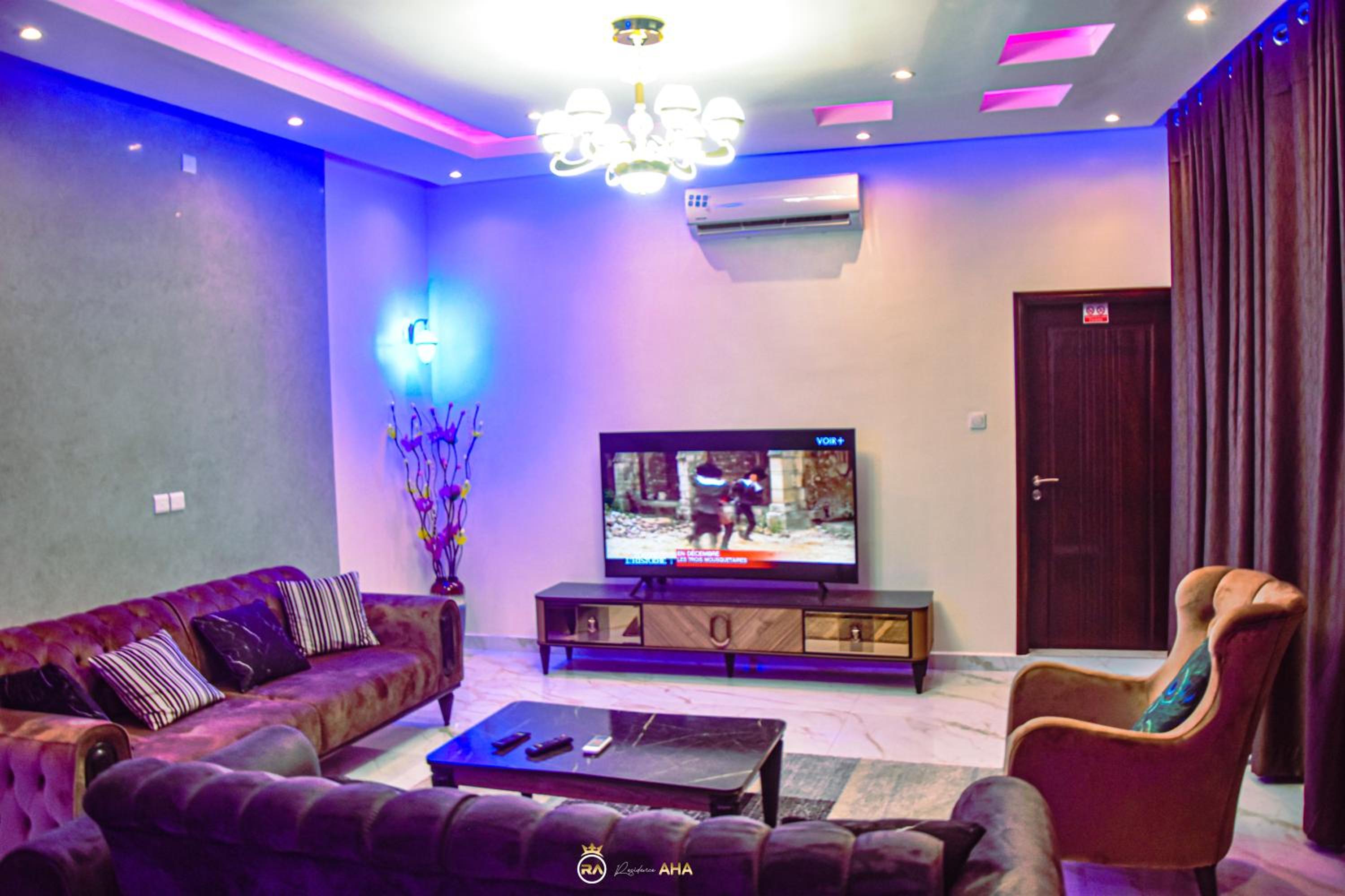 AHA RESIDENCE