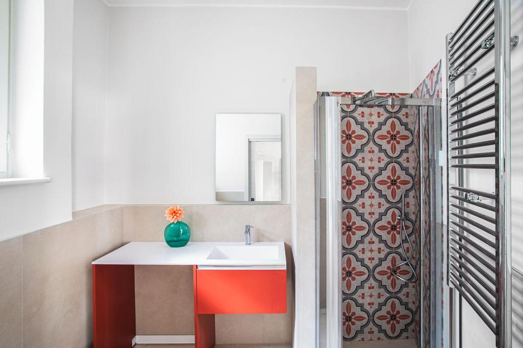 Il Borgo en Formia — bathroom