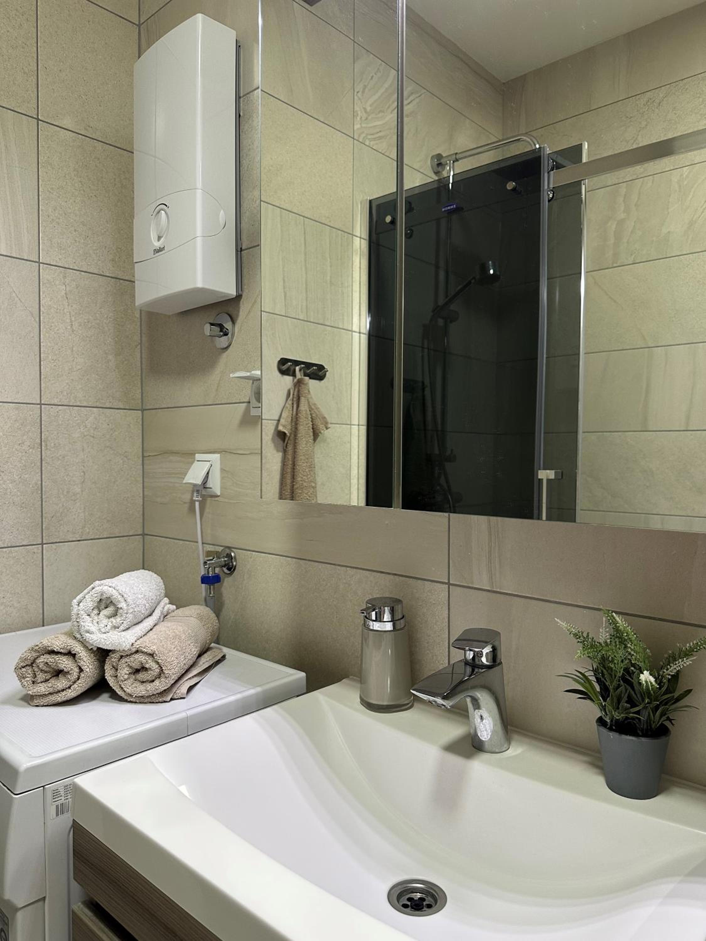 Captain's Luxury Apartments