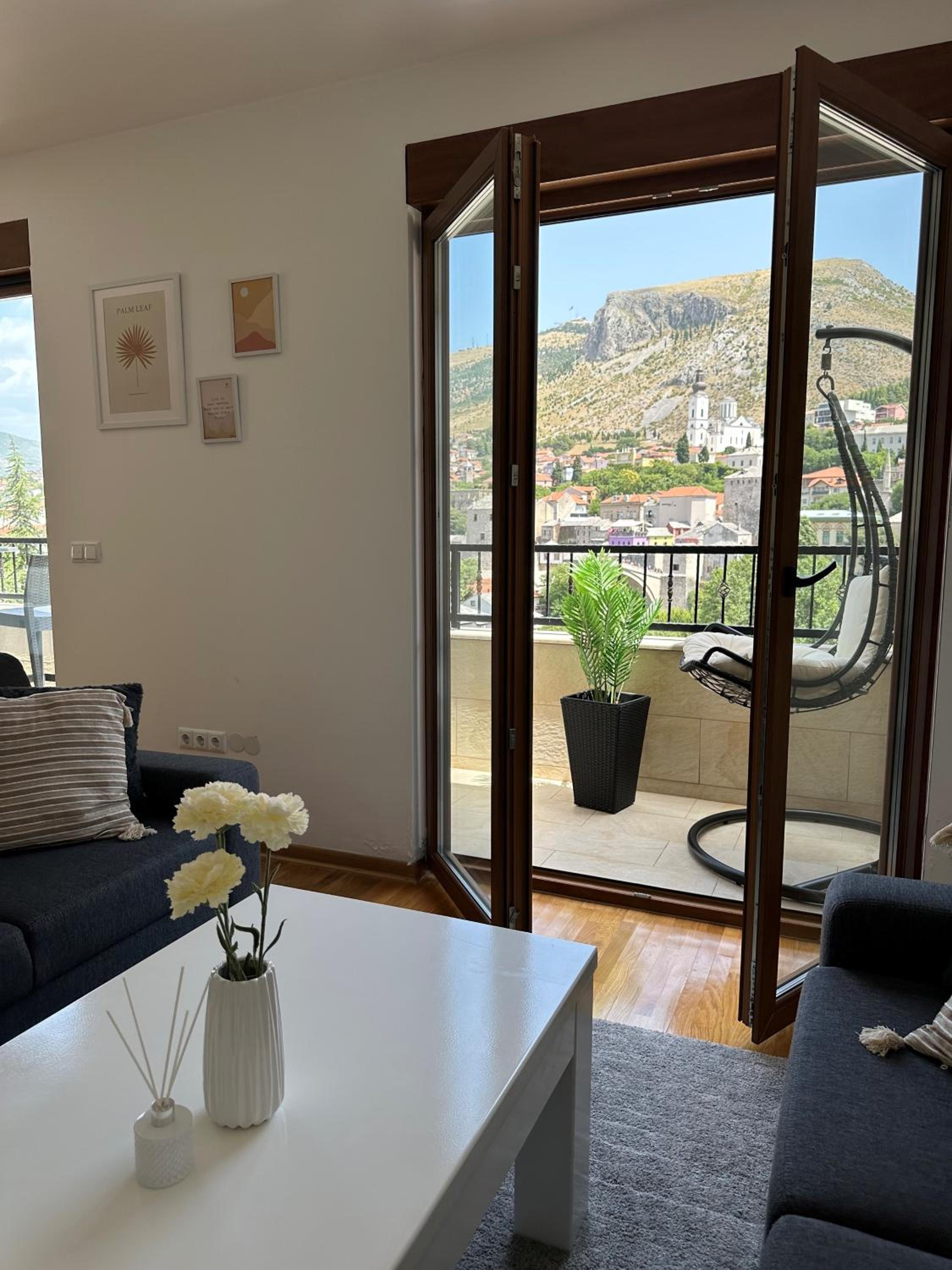 Captain's Luxury Apartments