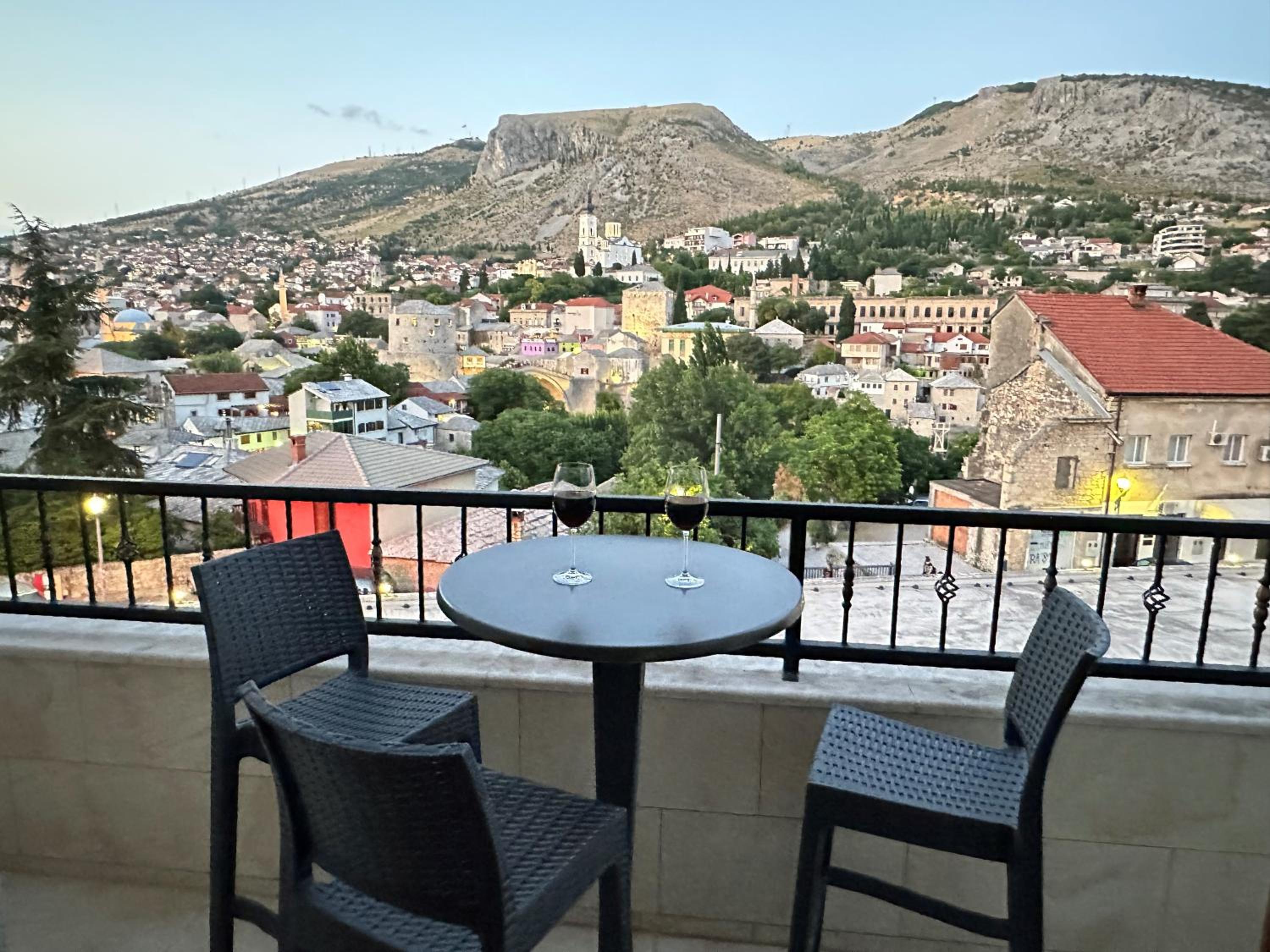 Captain's Luxury Apartments