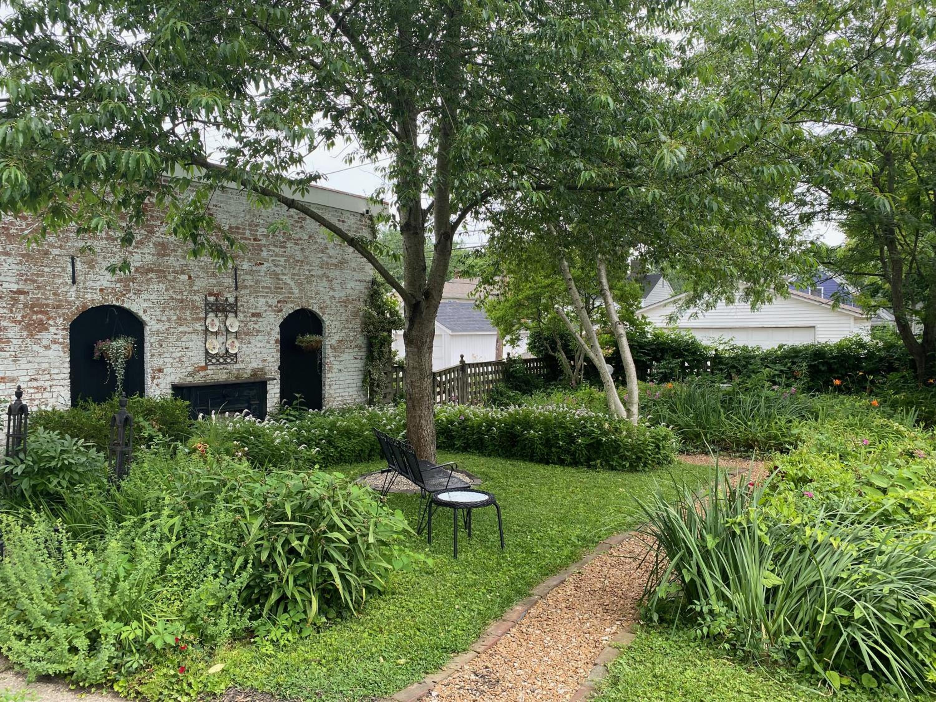 Iron Gate Inn