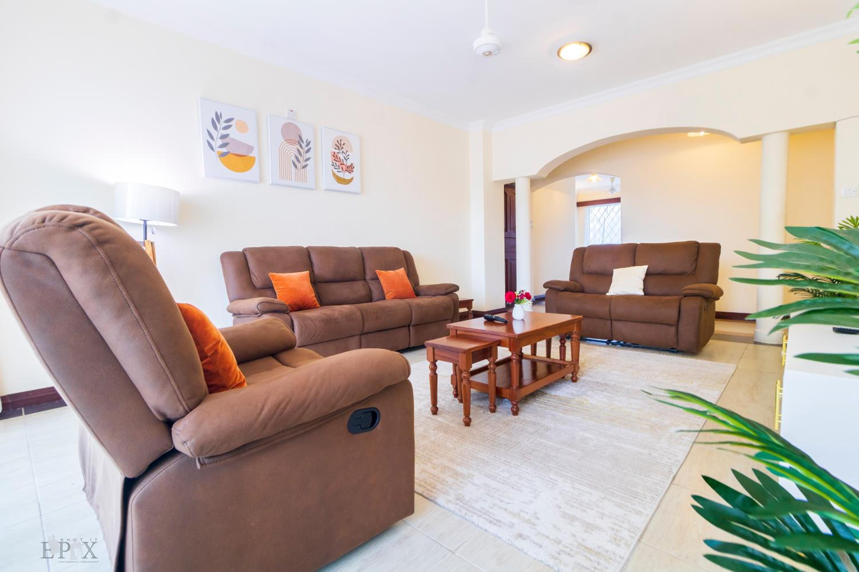 Executive 3bedroom near the beach view 4