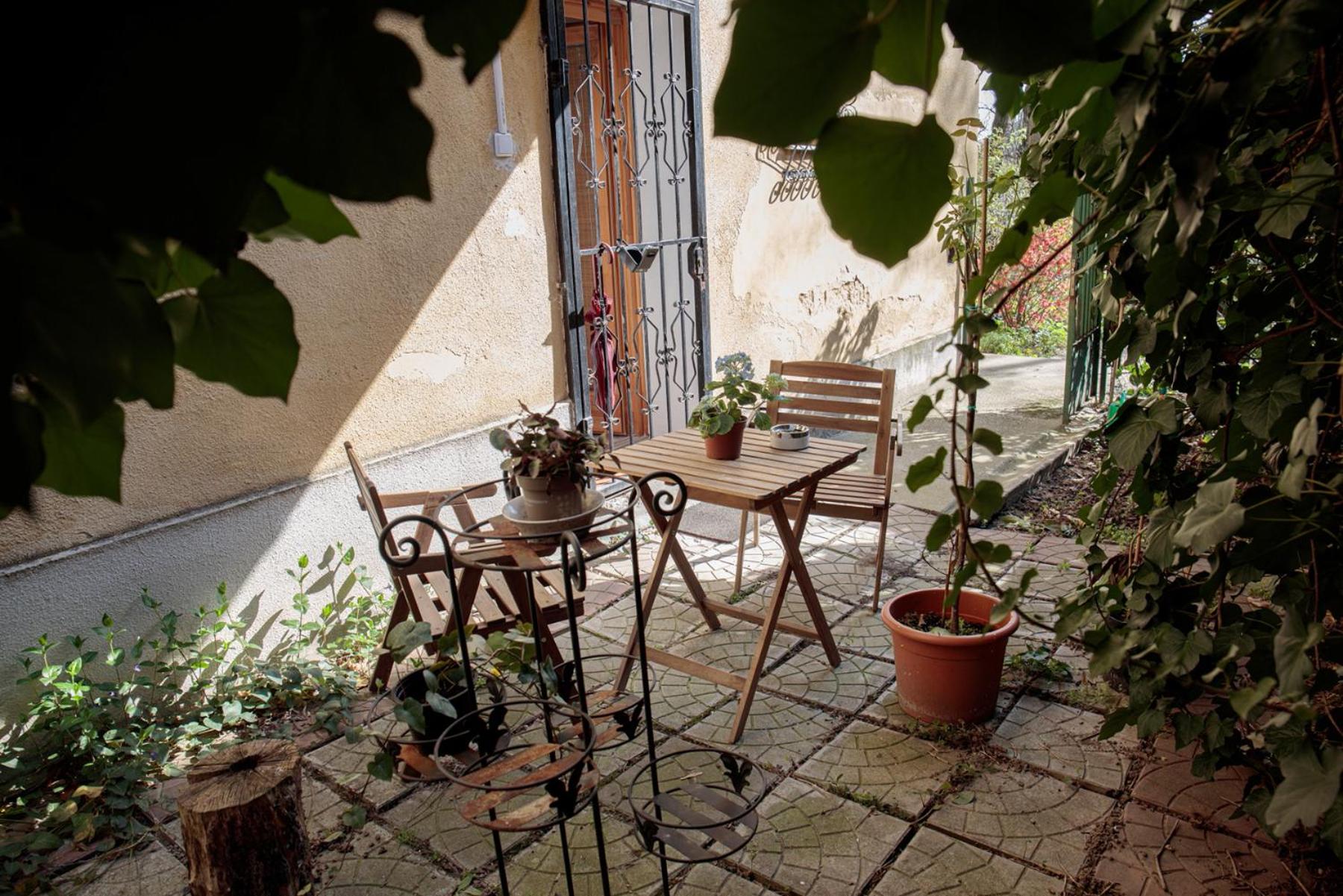Birdnest Apartment