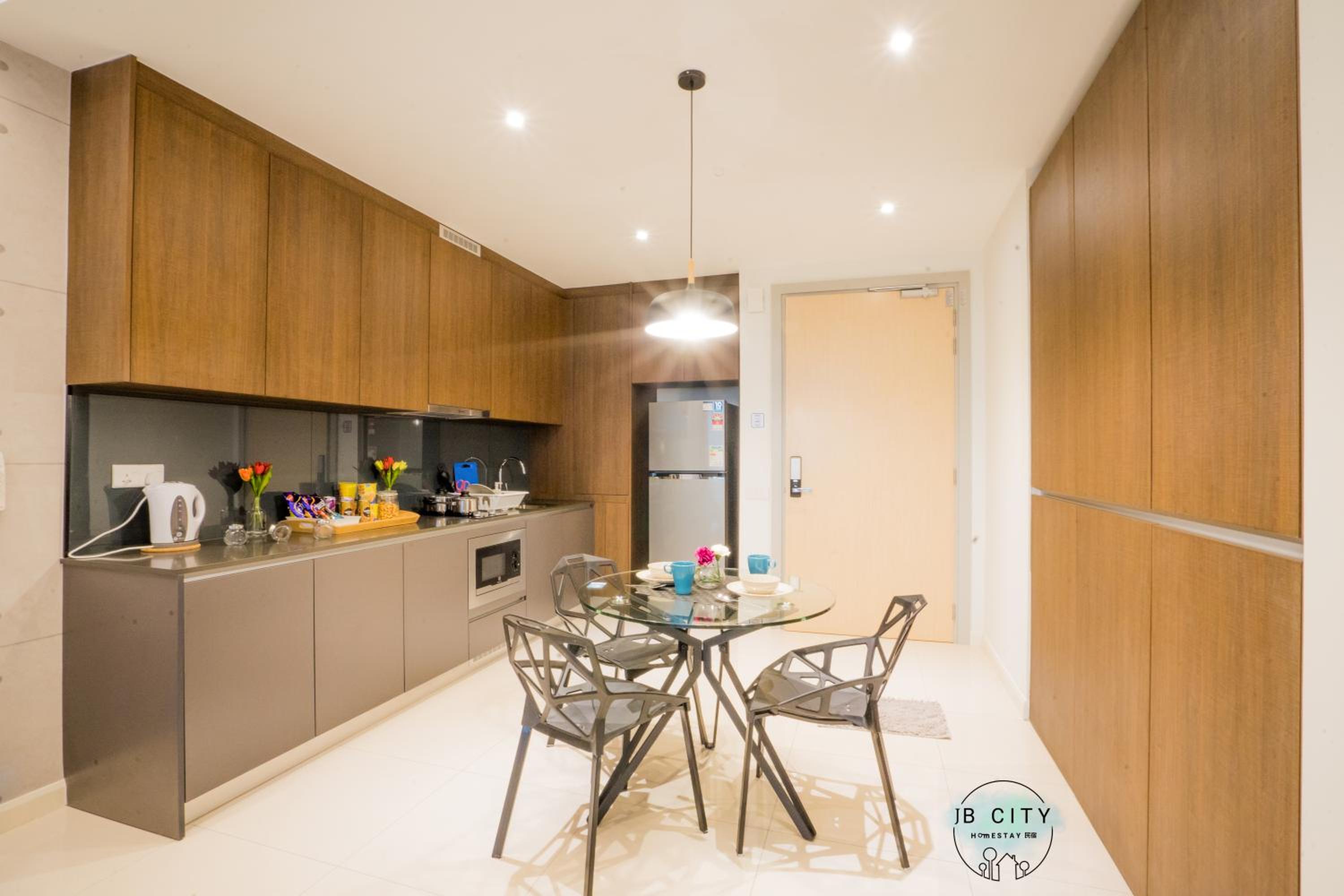 Grand Medini Suites by RR JBcity photo 3