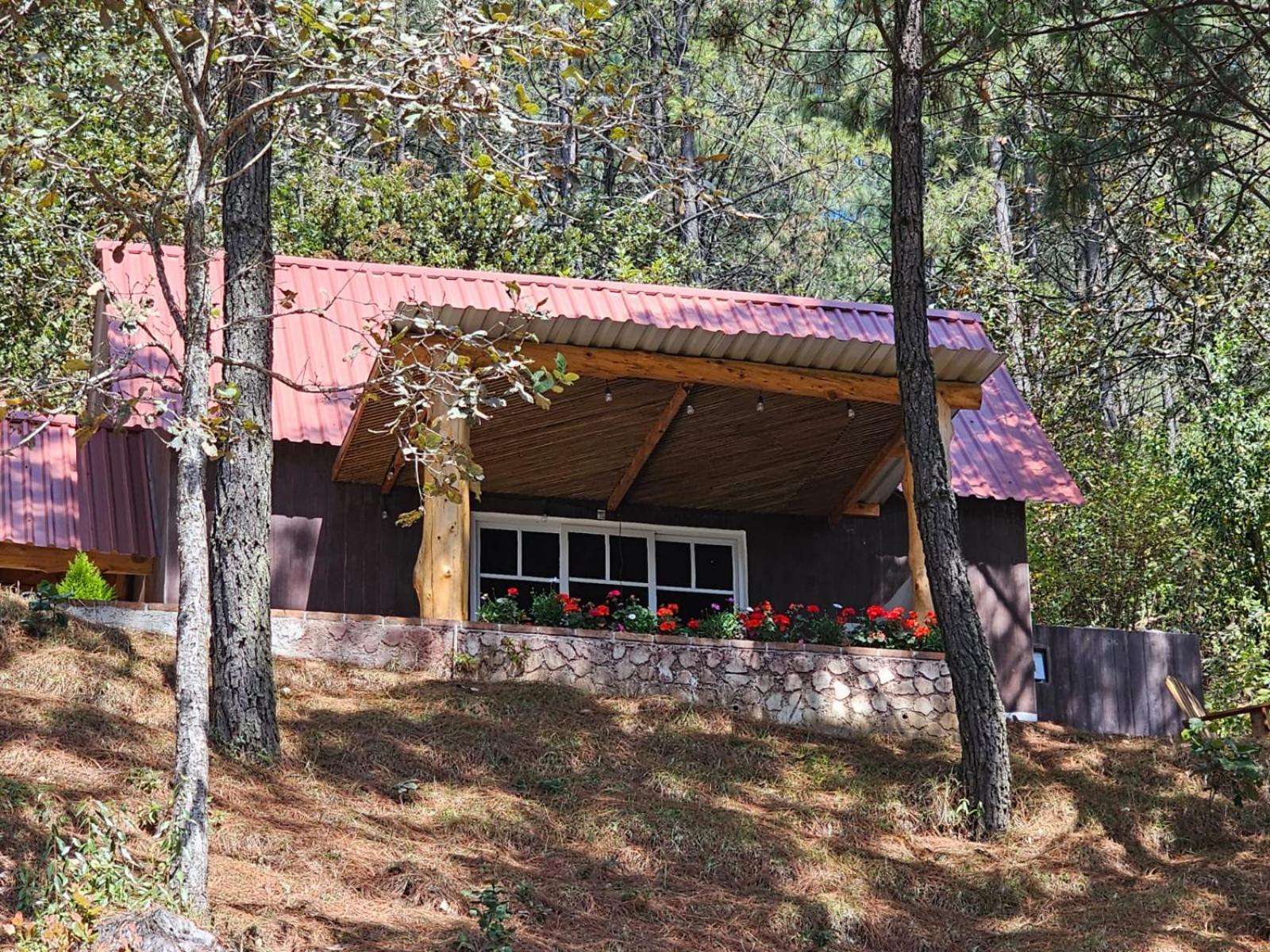 Finca Chuchiyá cabañas Tecpan