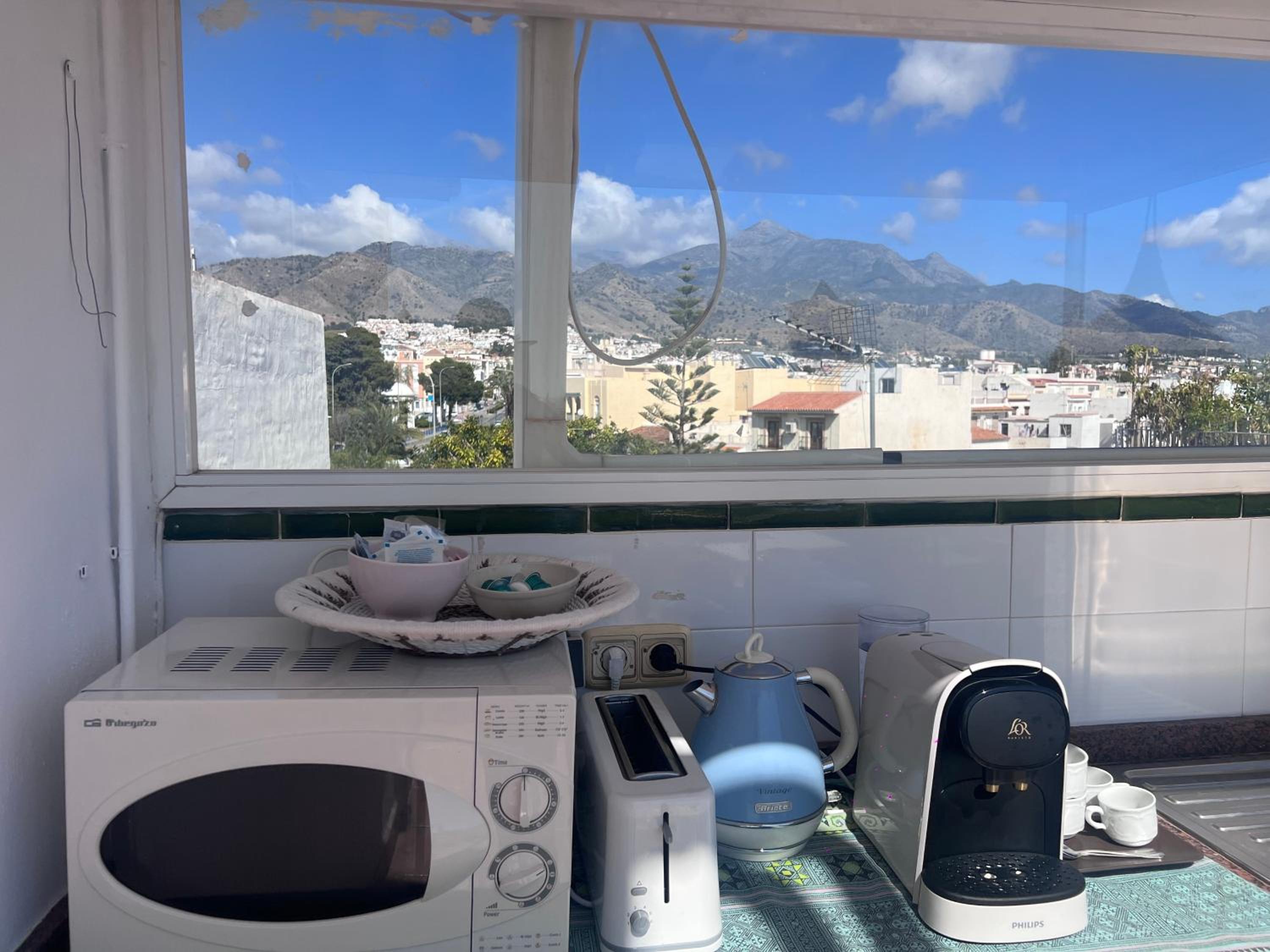 Naim Guest House Nerja