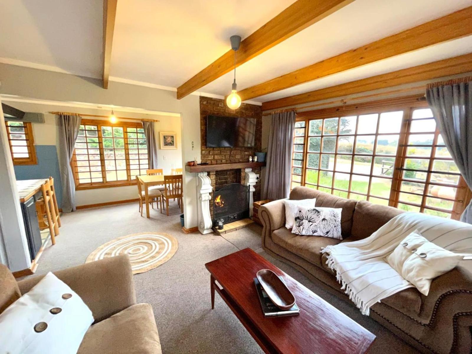 The Hedge at Dullstroom Cottage view 2