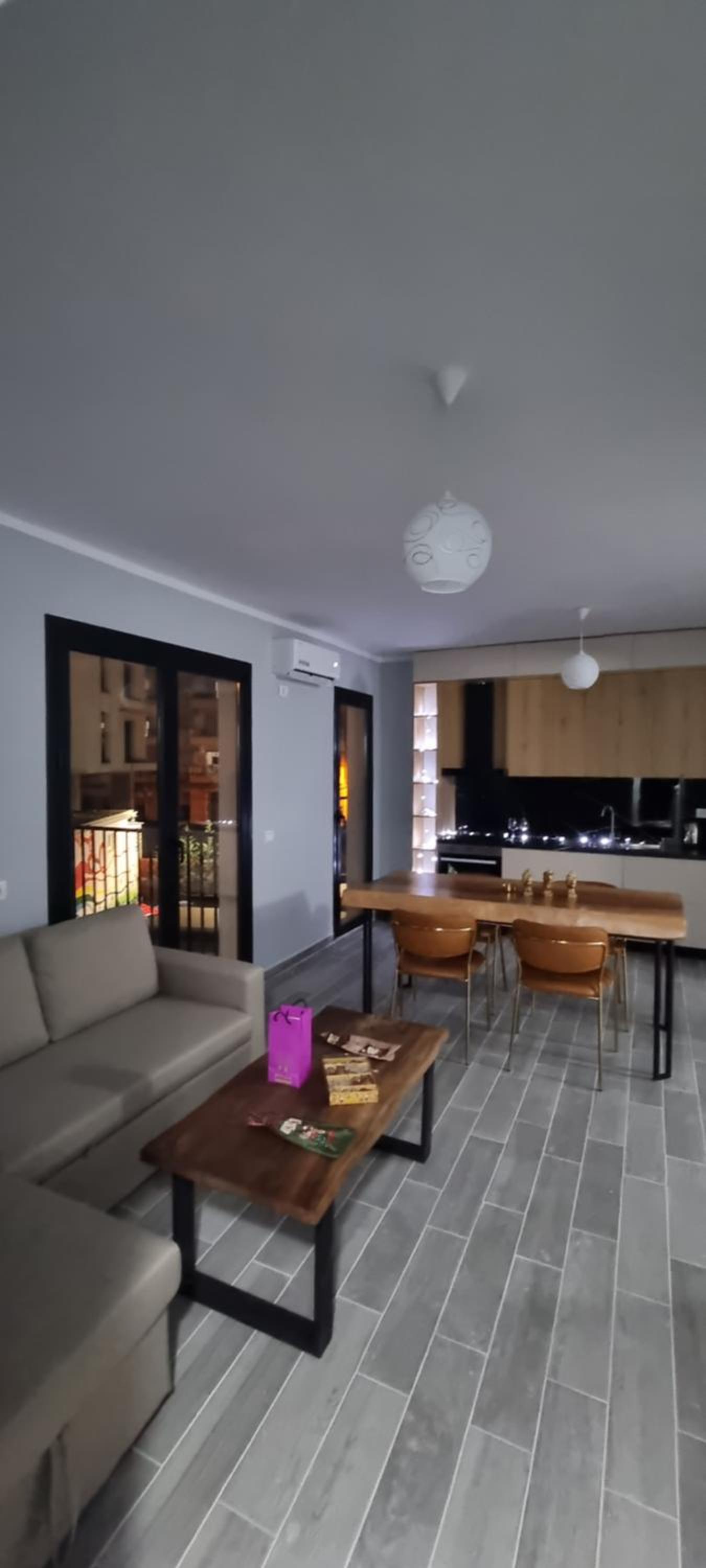 Mine Peza lux apartment