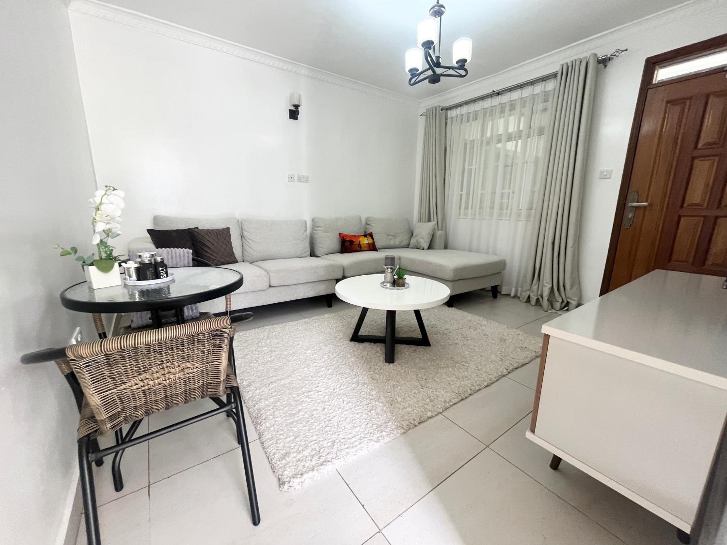 Neema Executive Suites Ngong RD with Balcony view 3