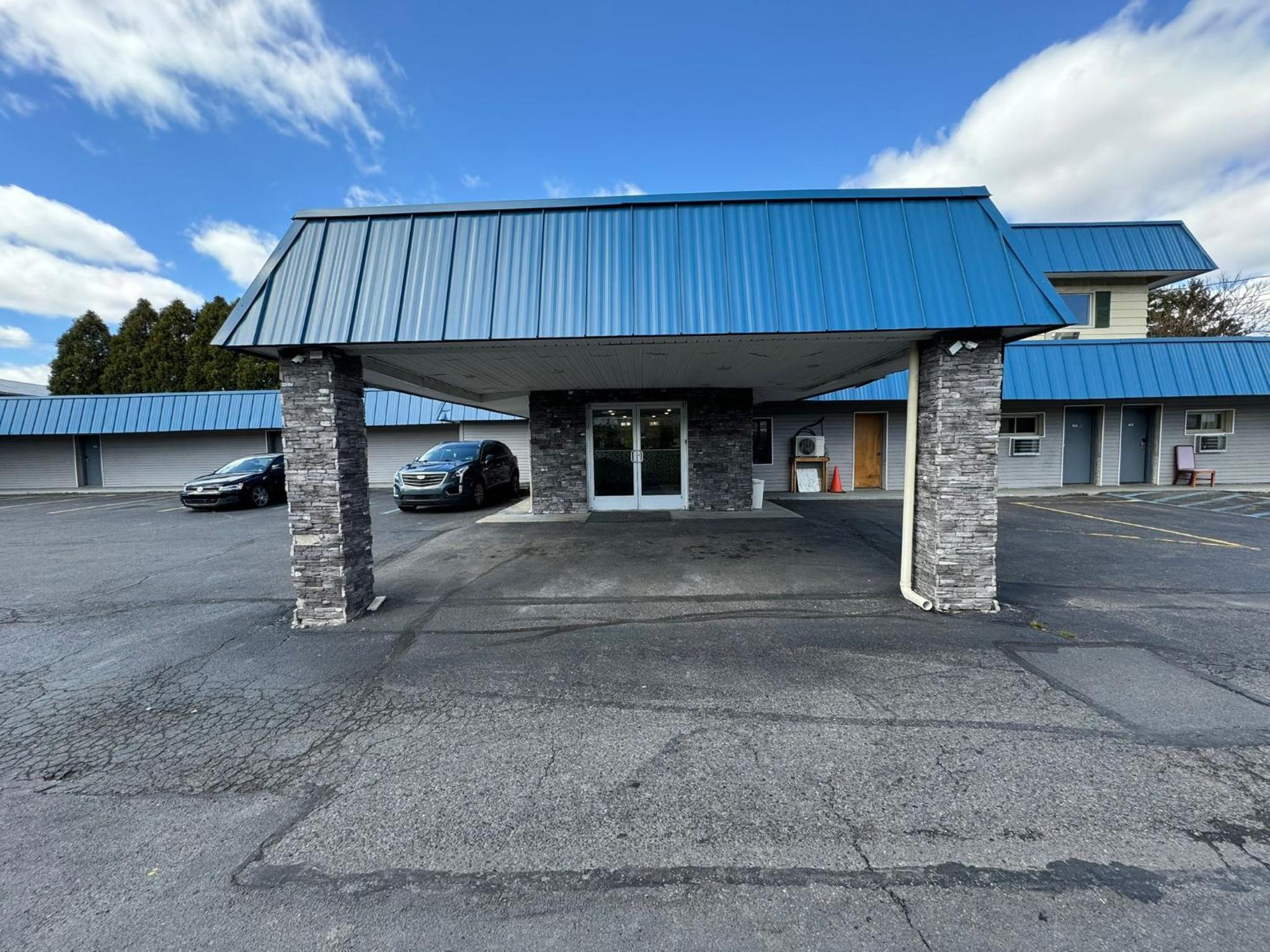 Days Inn by Wyndham Moosic