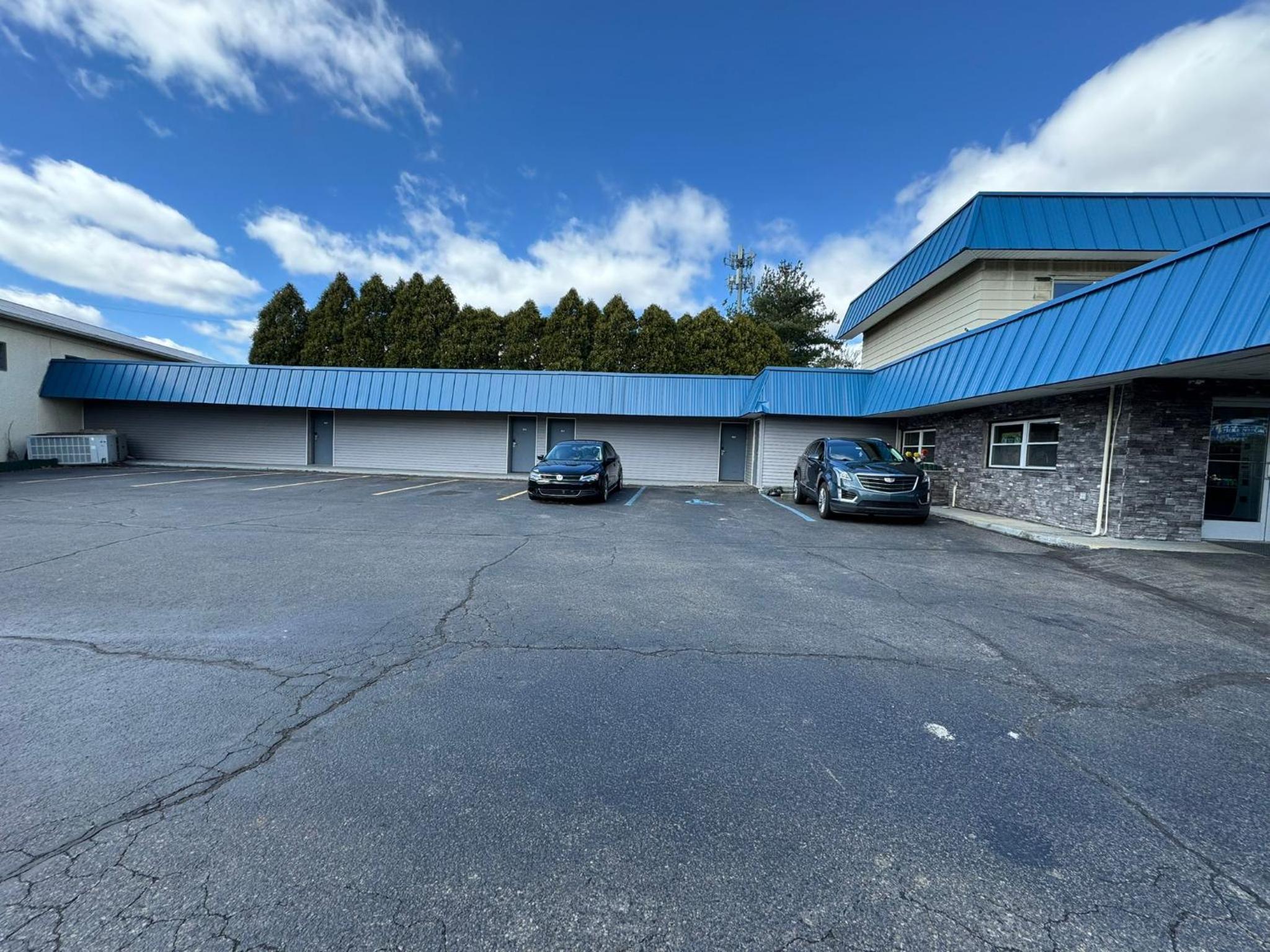 Days Inn by Wyndham Moosic