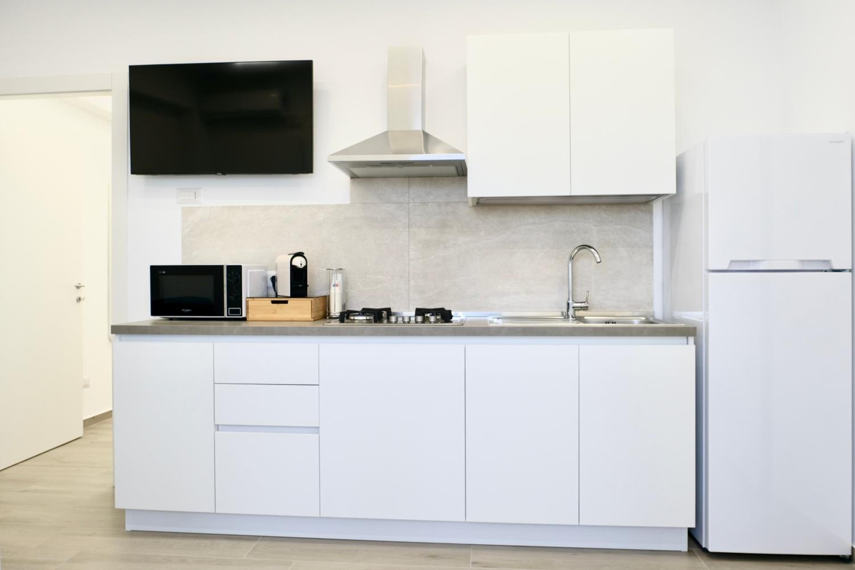 Thetis Apartments