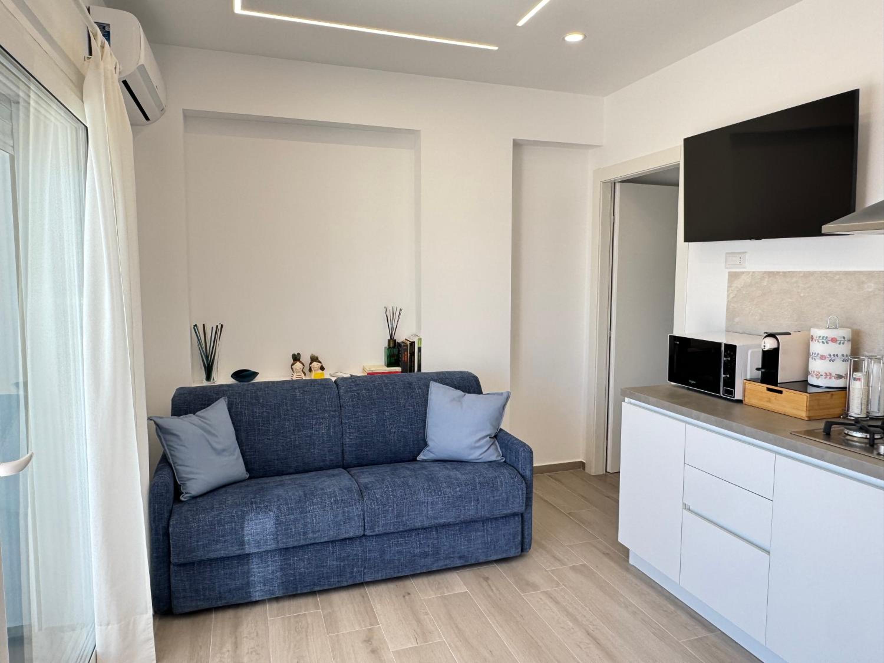 Thetis Apartments